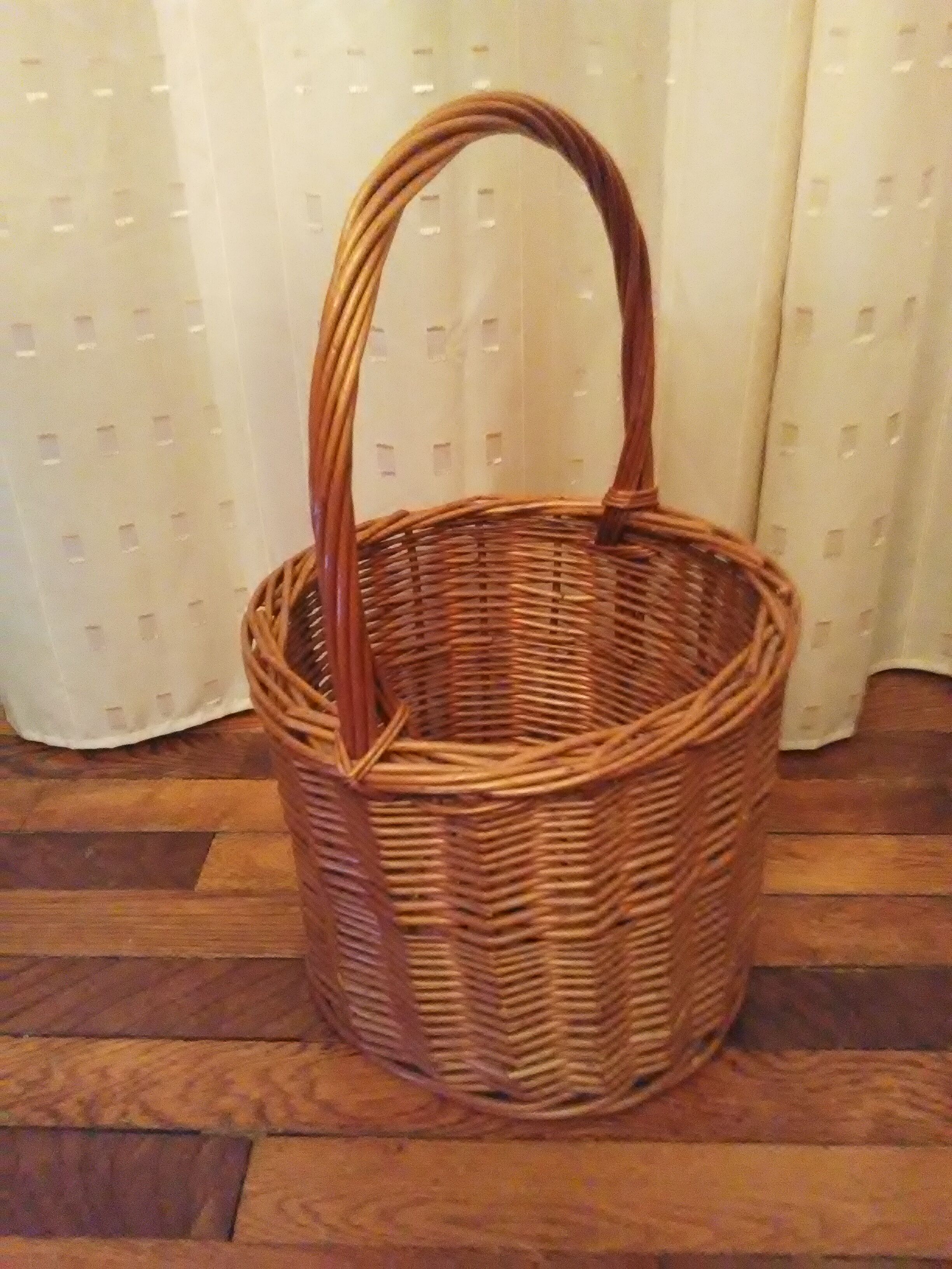 Wicker basket