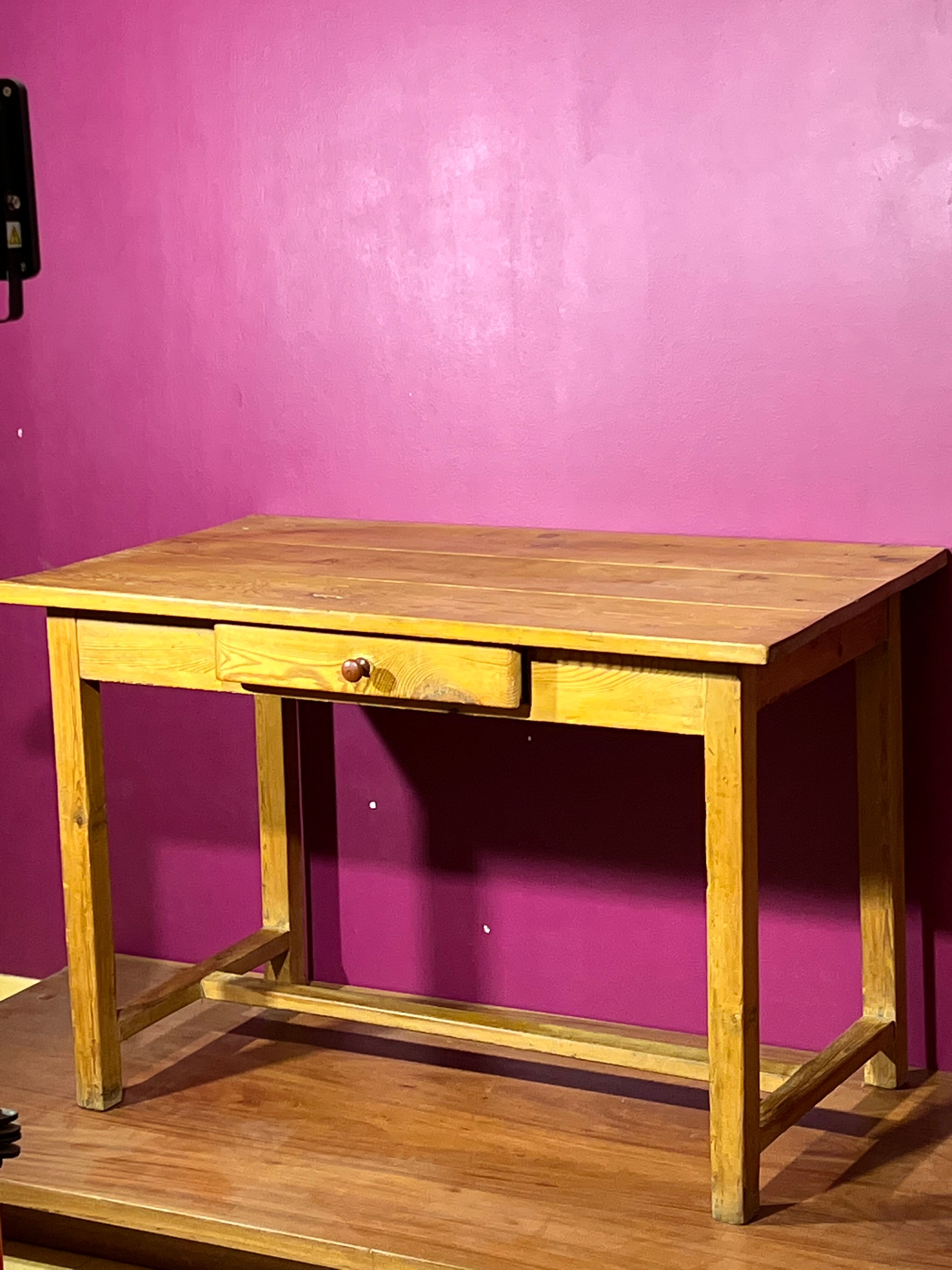 Small Farm Table / Country Office