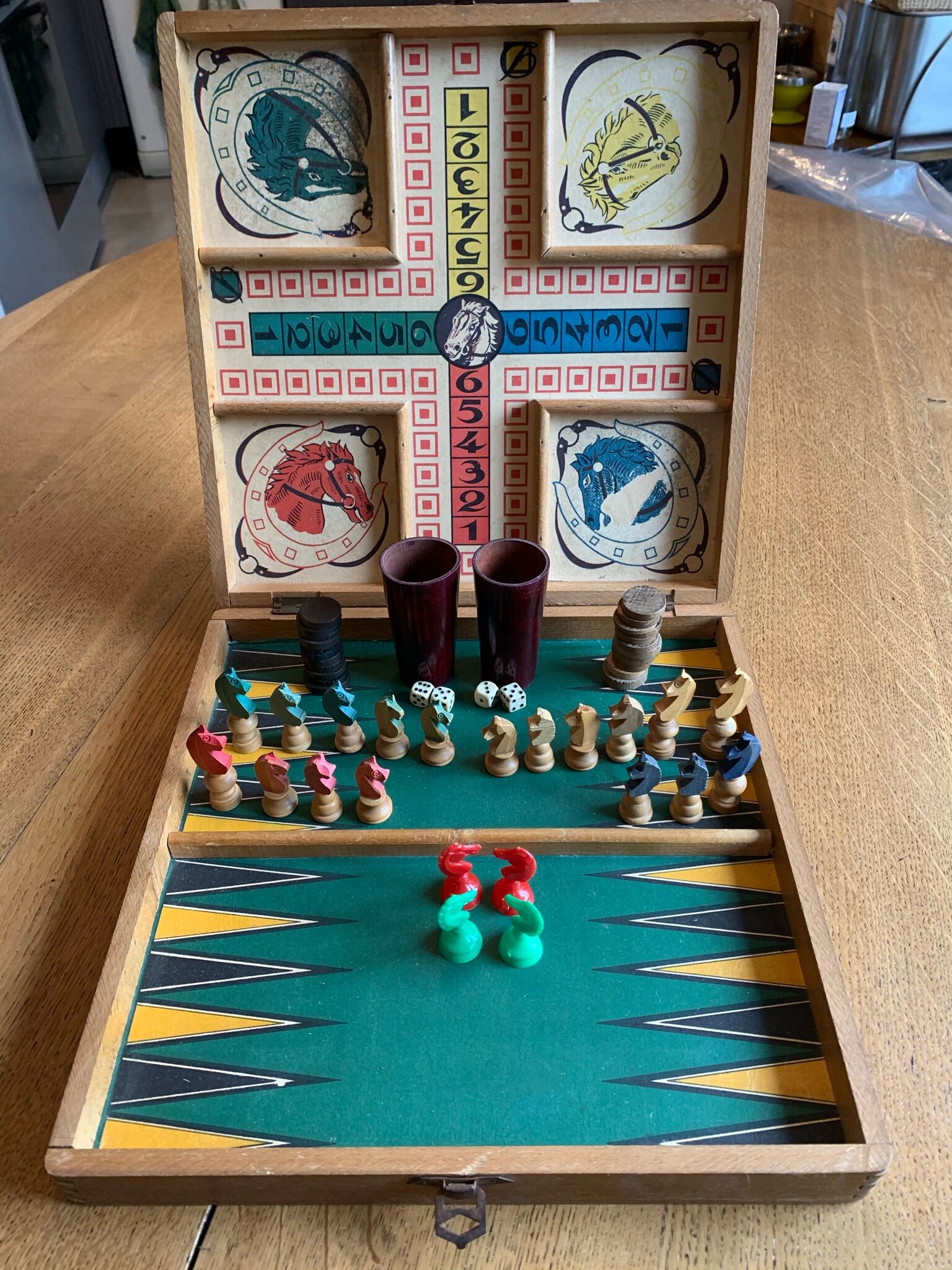 Vintage game set