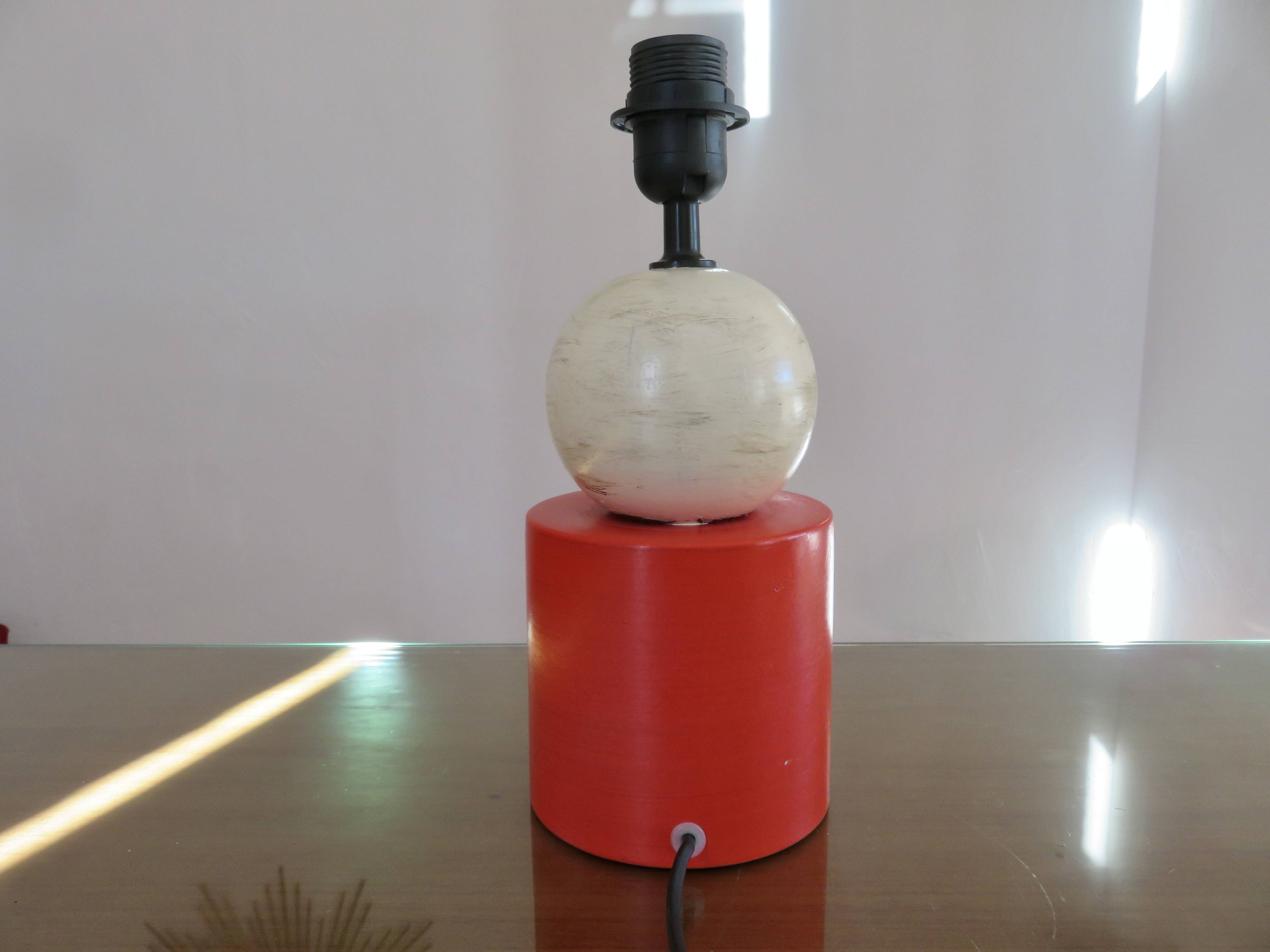 Pair of red and white ceramic lamps from the 80s