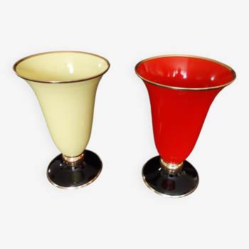 Glass vases in 50s color