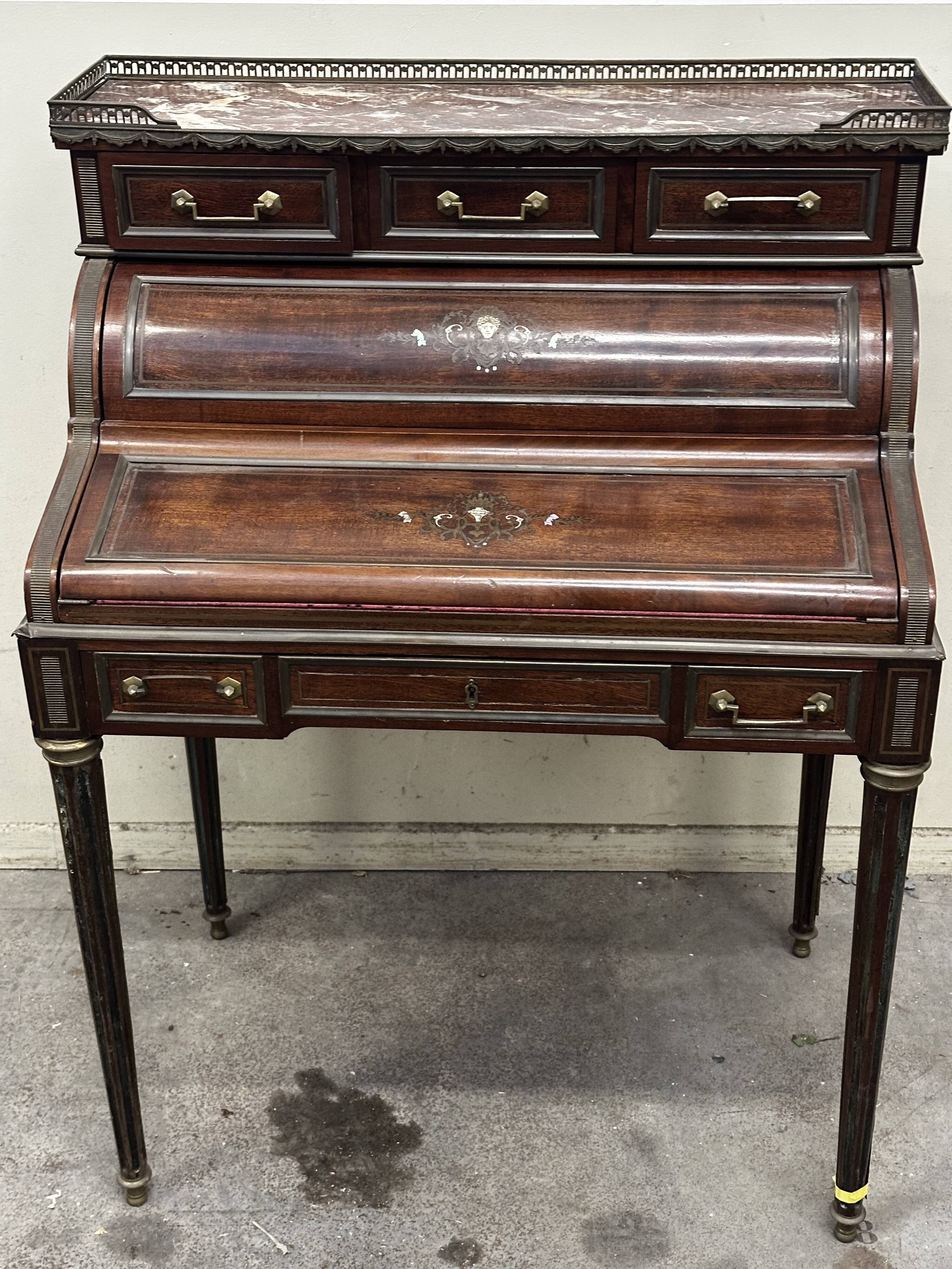 Secretary - Bonheur du Jour with pearly Louis XVI style system