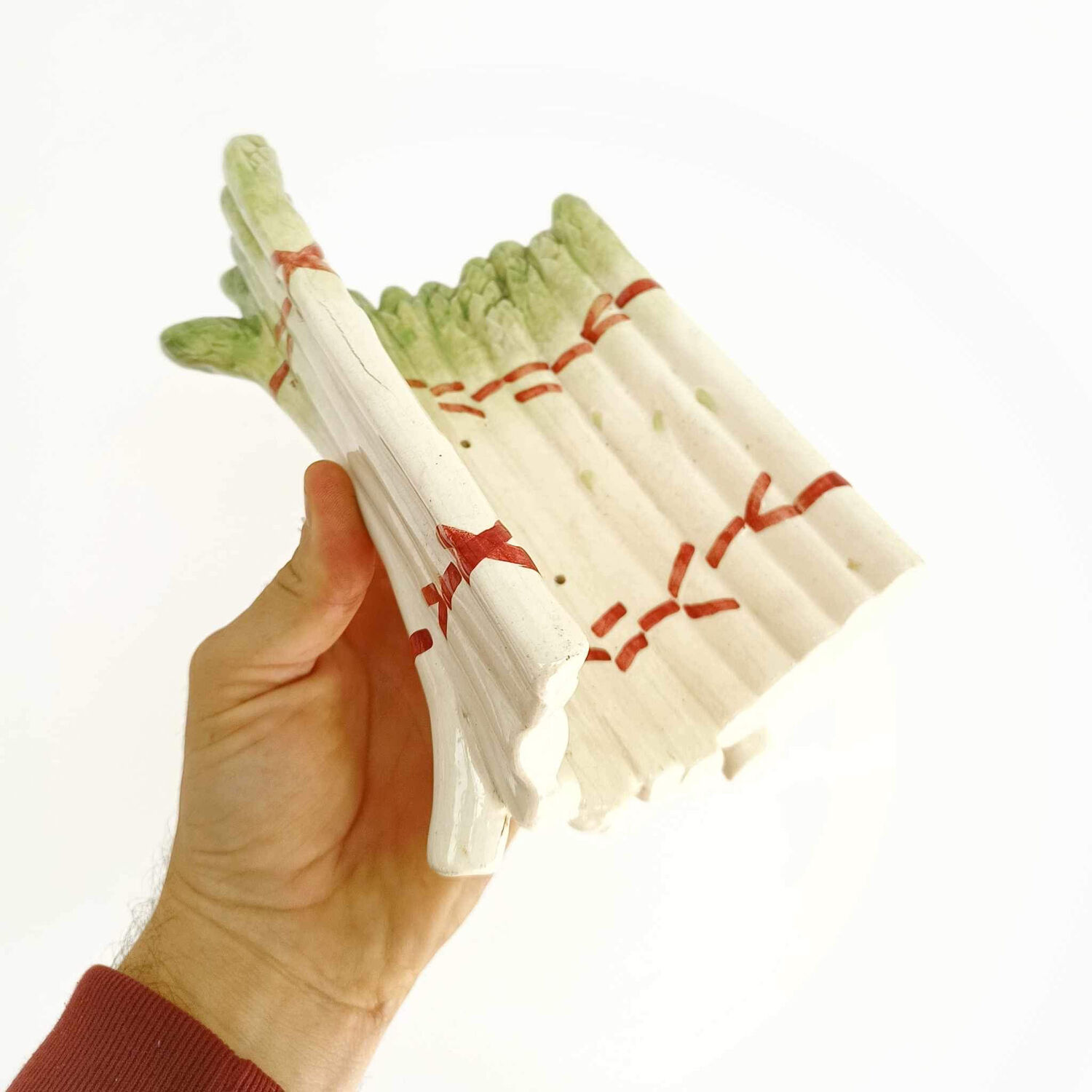 Asparagus dish in Sarreguemines barbotine