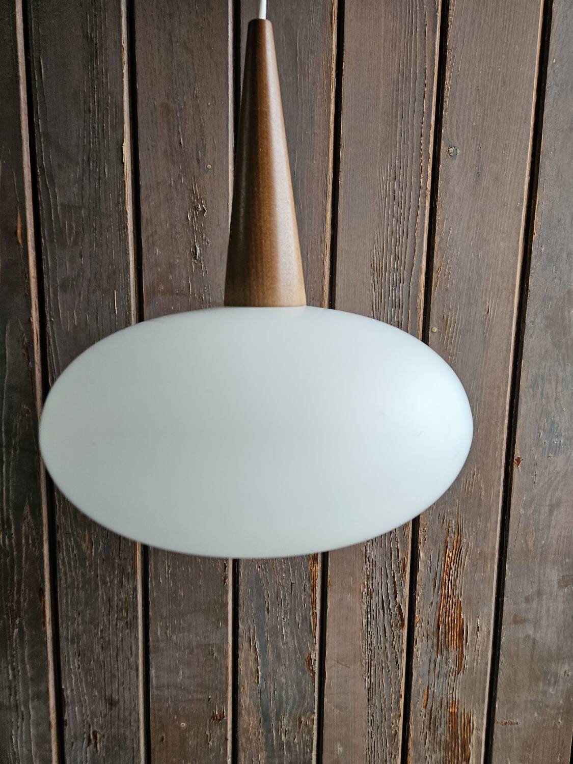 Scandinavian style pendant light in teak and opaline Louis Kalf