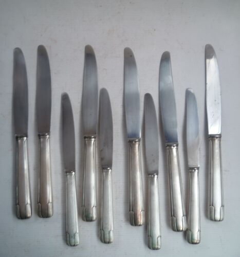 Lot de 10 couteaux en métal argente