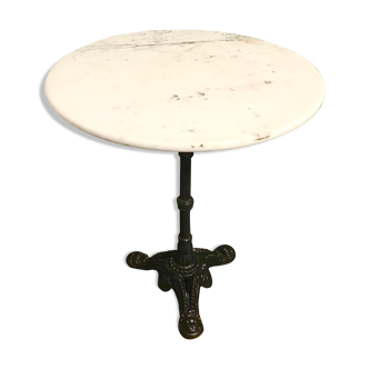 Table bistrot en marbre blanc et fonte