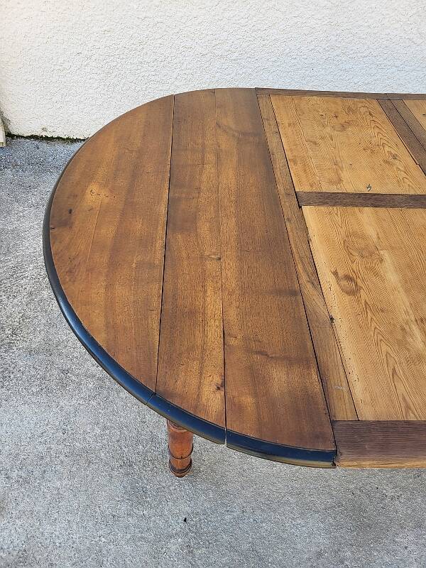 louis philippe 6-leged walnut table from the 19th century 320.50 cm long