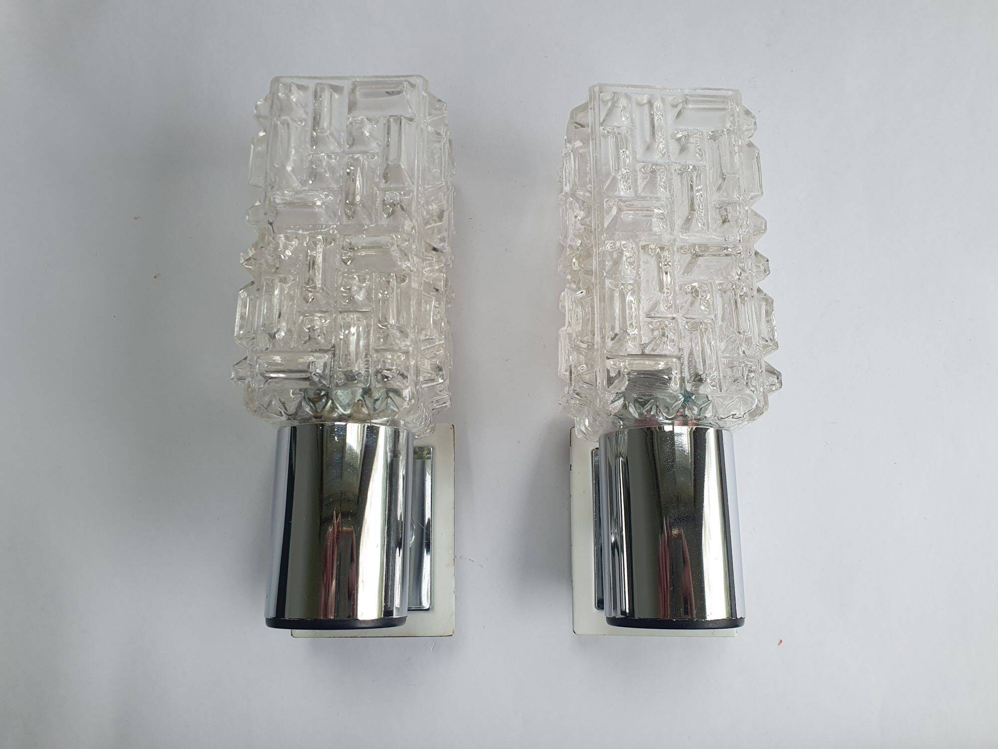 Pair of vintage chrome wall lights with square globes, Italian Targetti, 1970