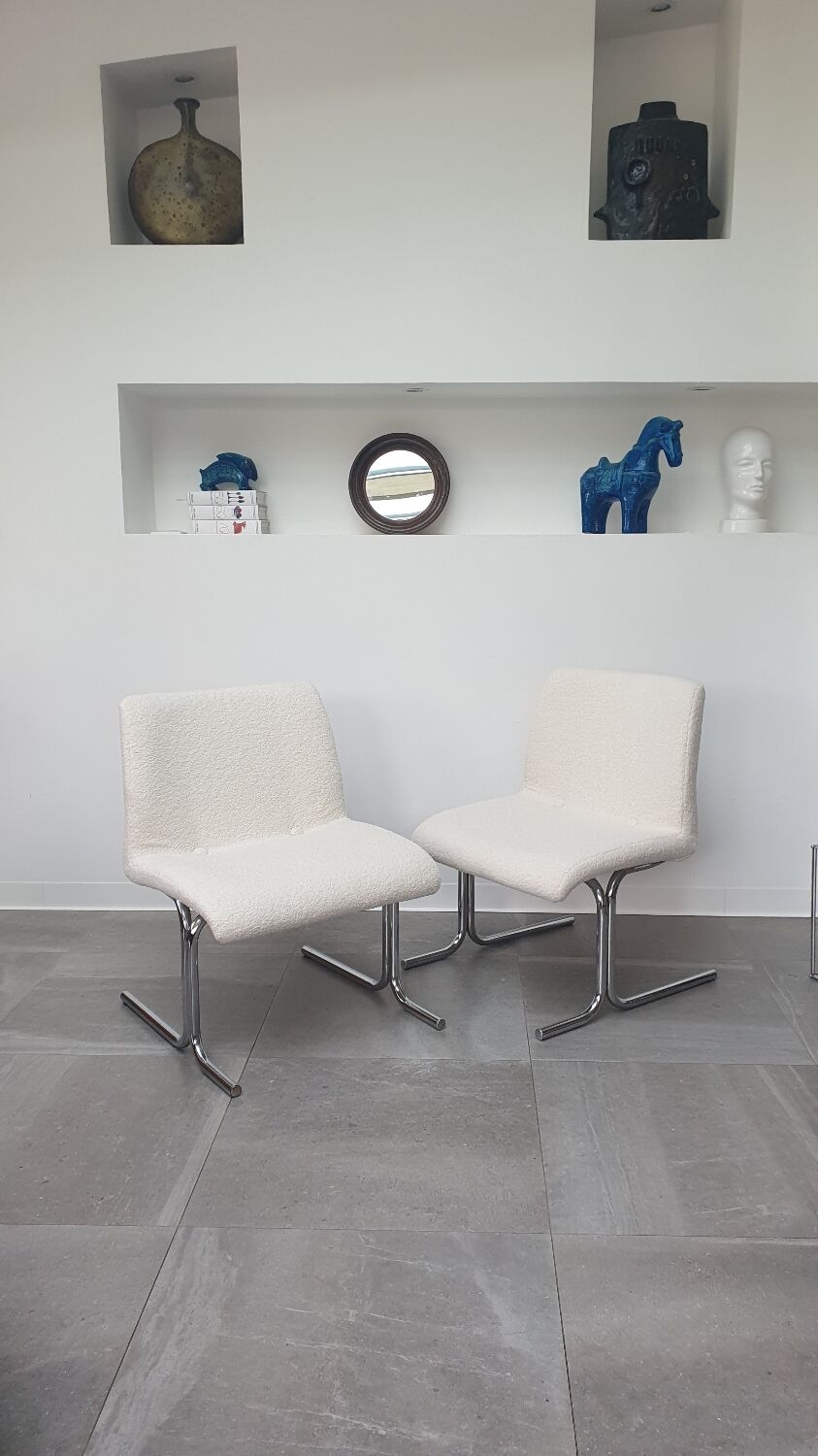 Pair of loop design heaters