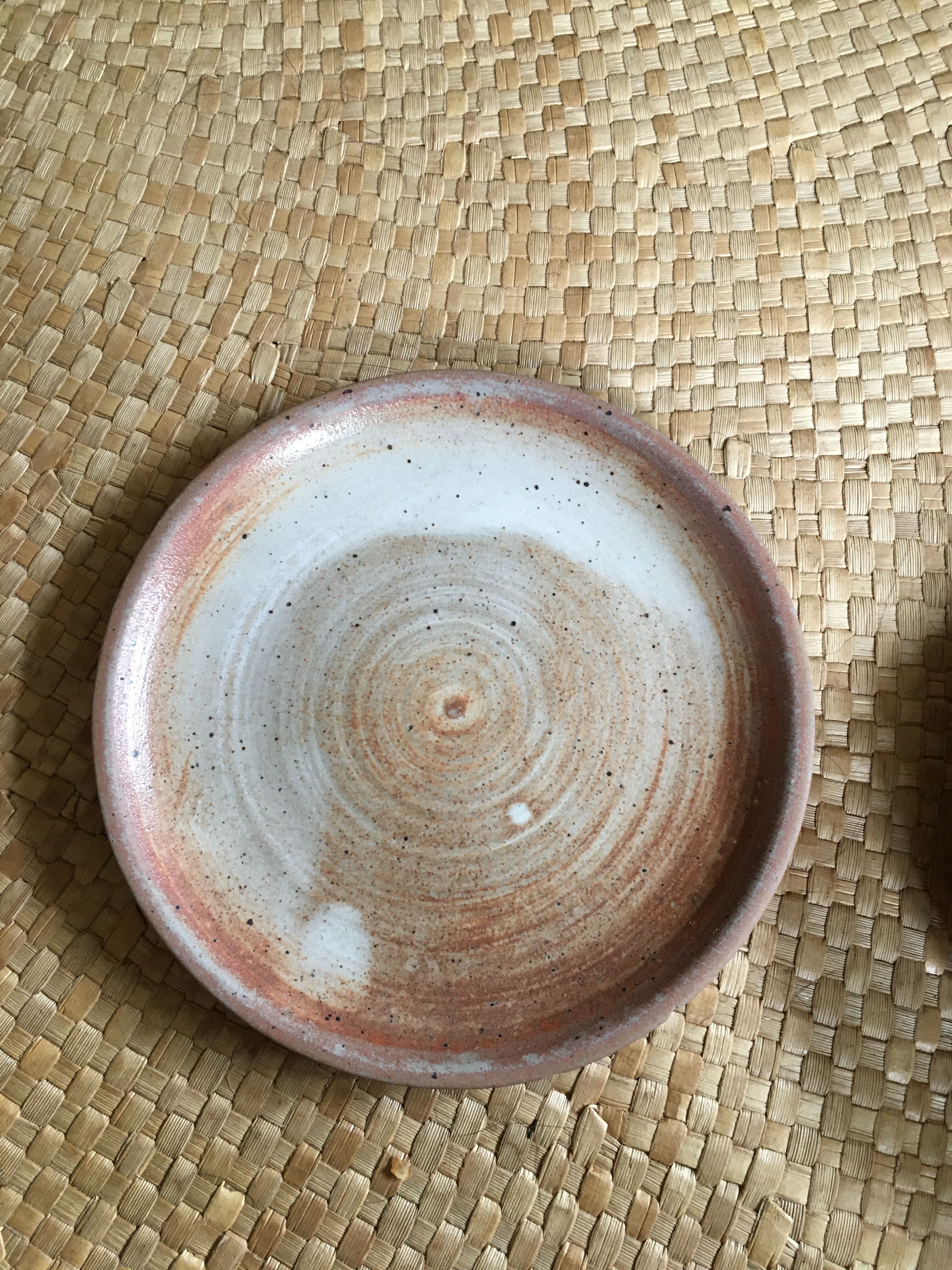 Series of 6 dessert plates in sandstone