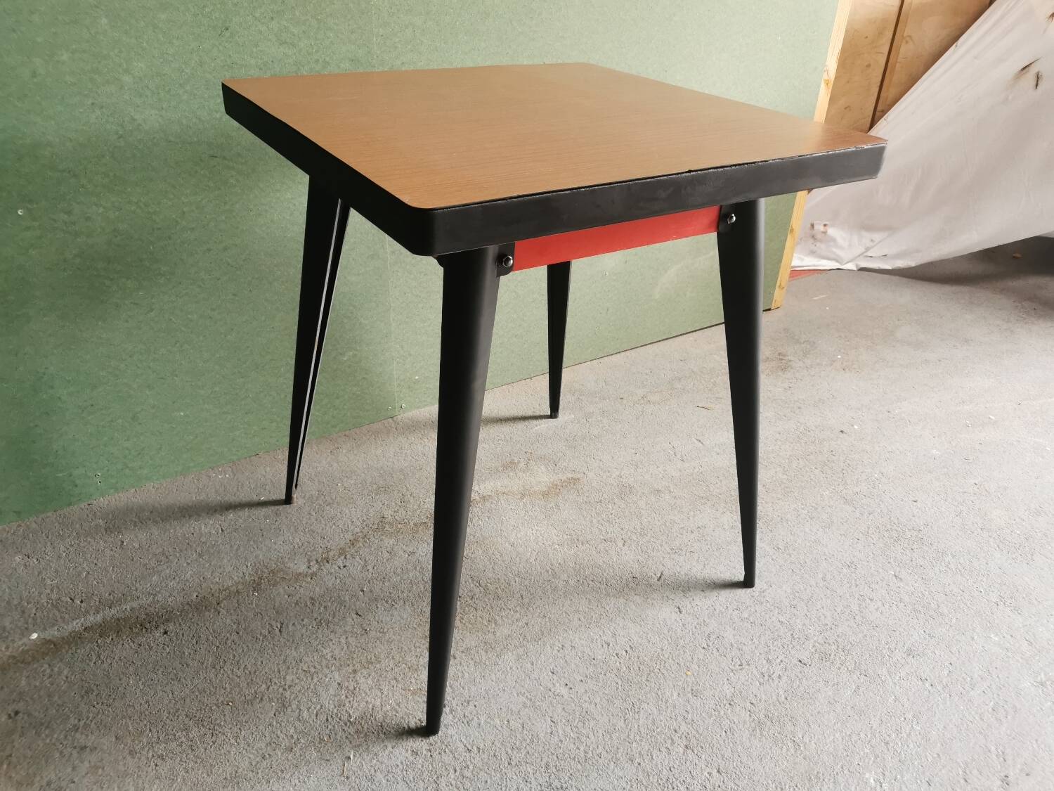 Tolix table T55 Xavier Pauchard
