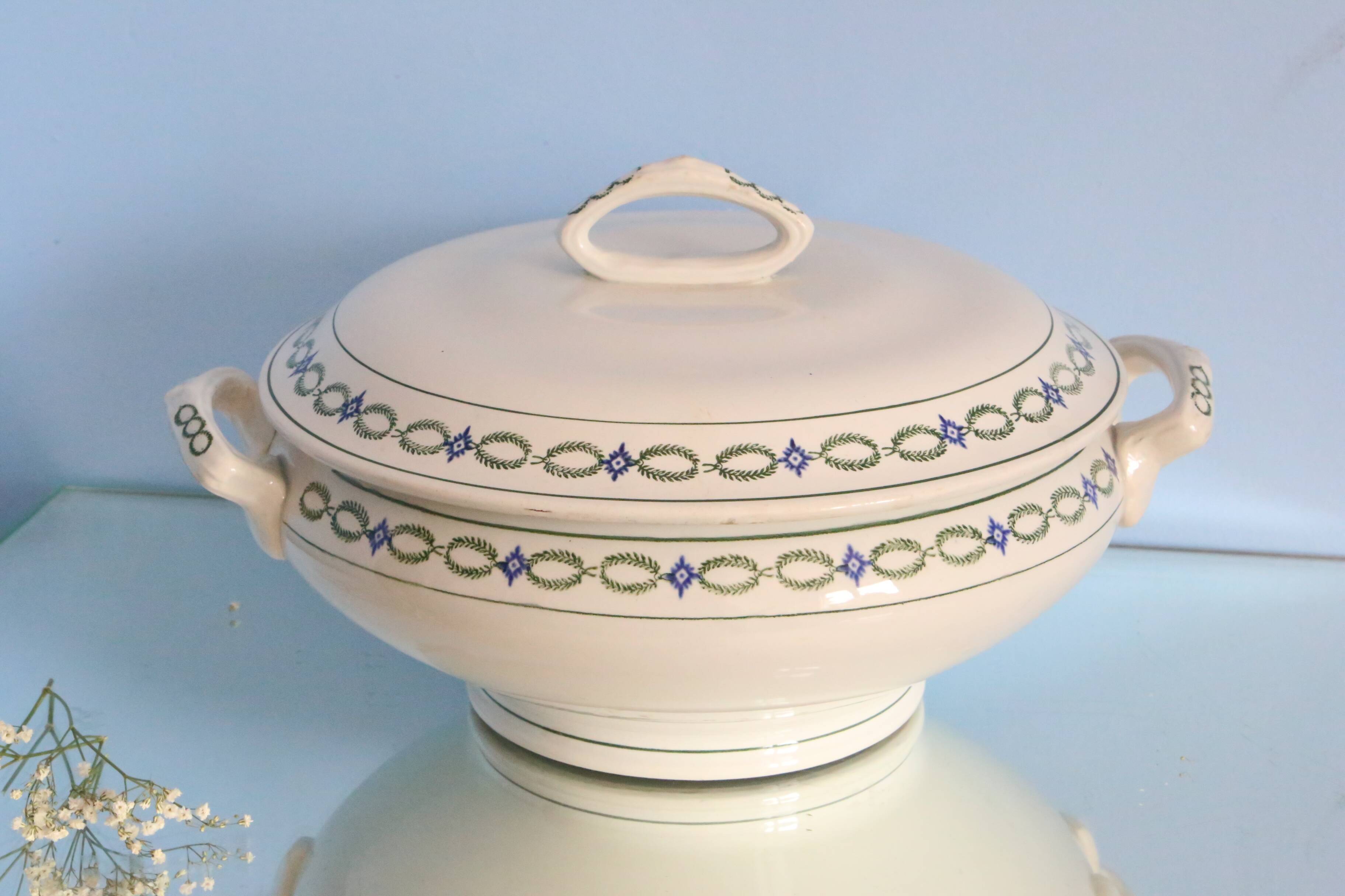 Soup tureen, Saint Amand, Terre de Fer, French manufacturer