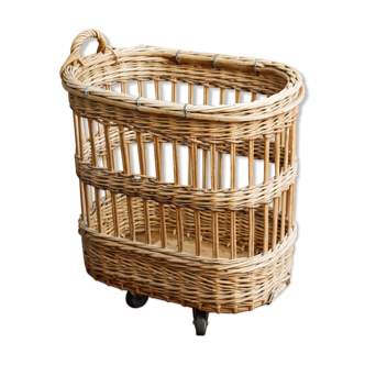 Ancien chariot de boulangerie