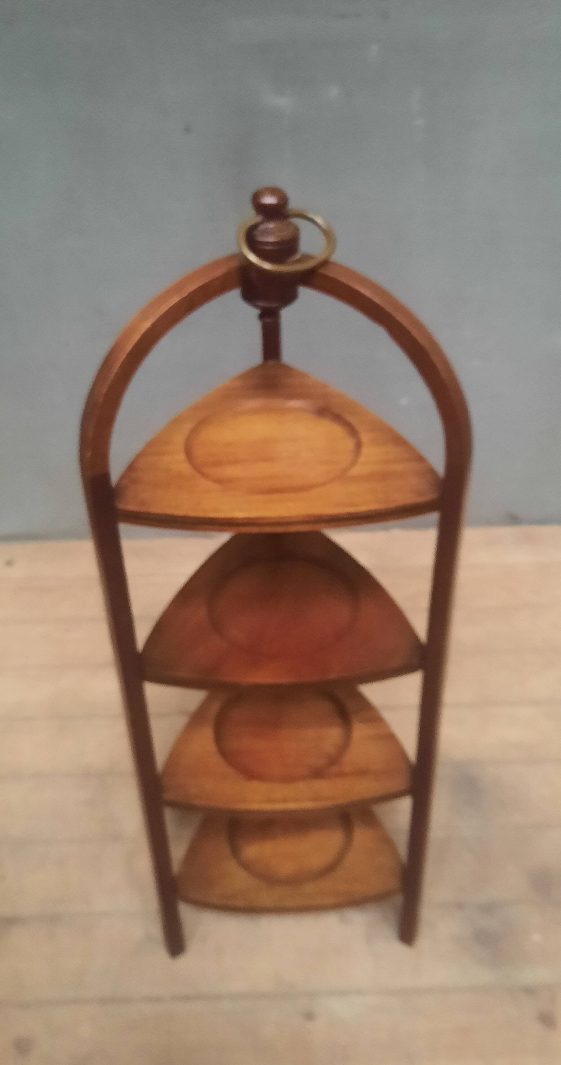 Mahogany plate holder