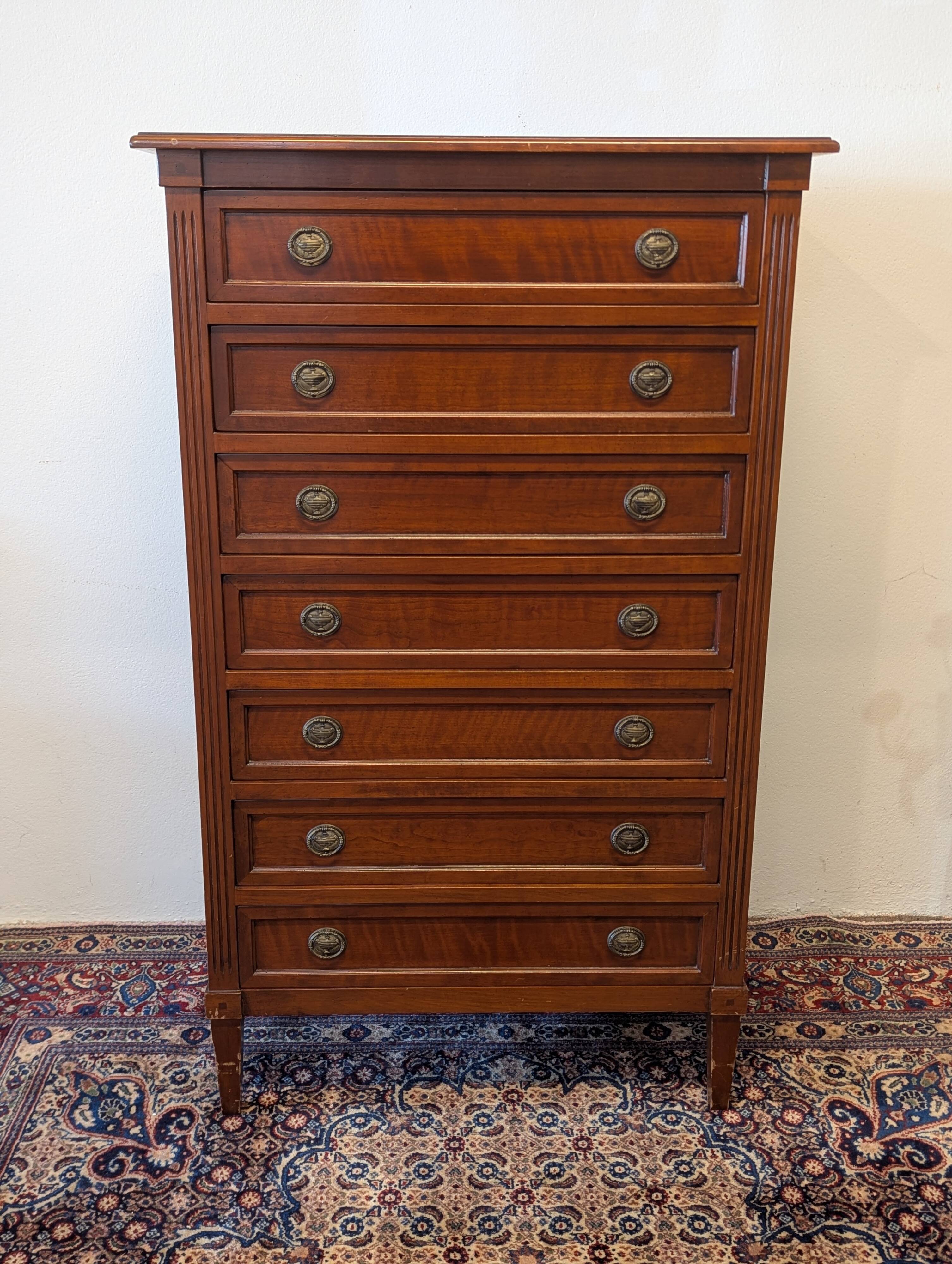 Seven-drawer chest of drawers