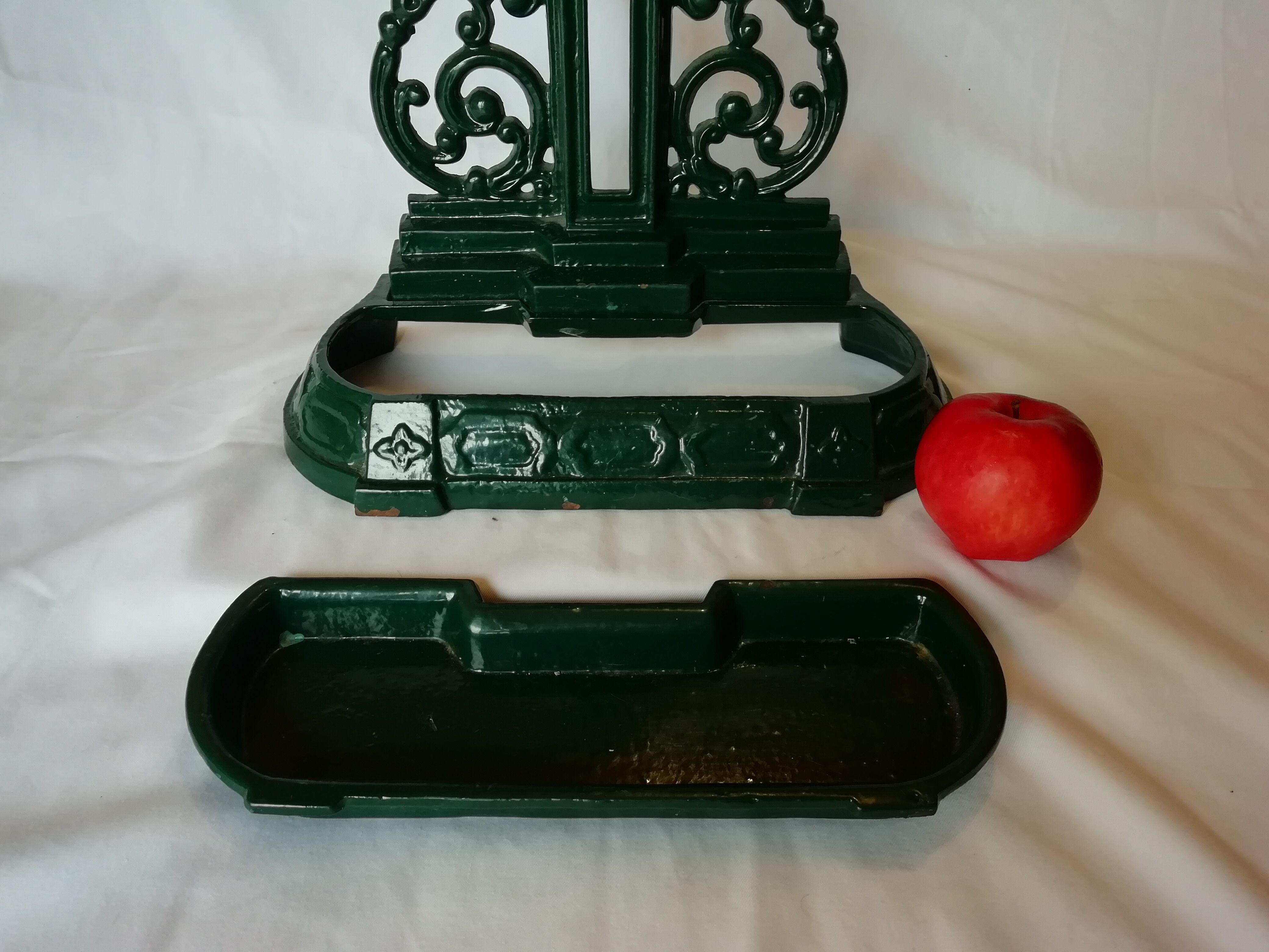 Green emailed cast iron umbrella door