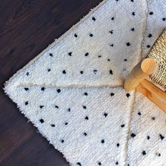 Beni Ourain rug with black dots and white diamonds 155x235cm