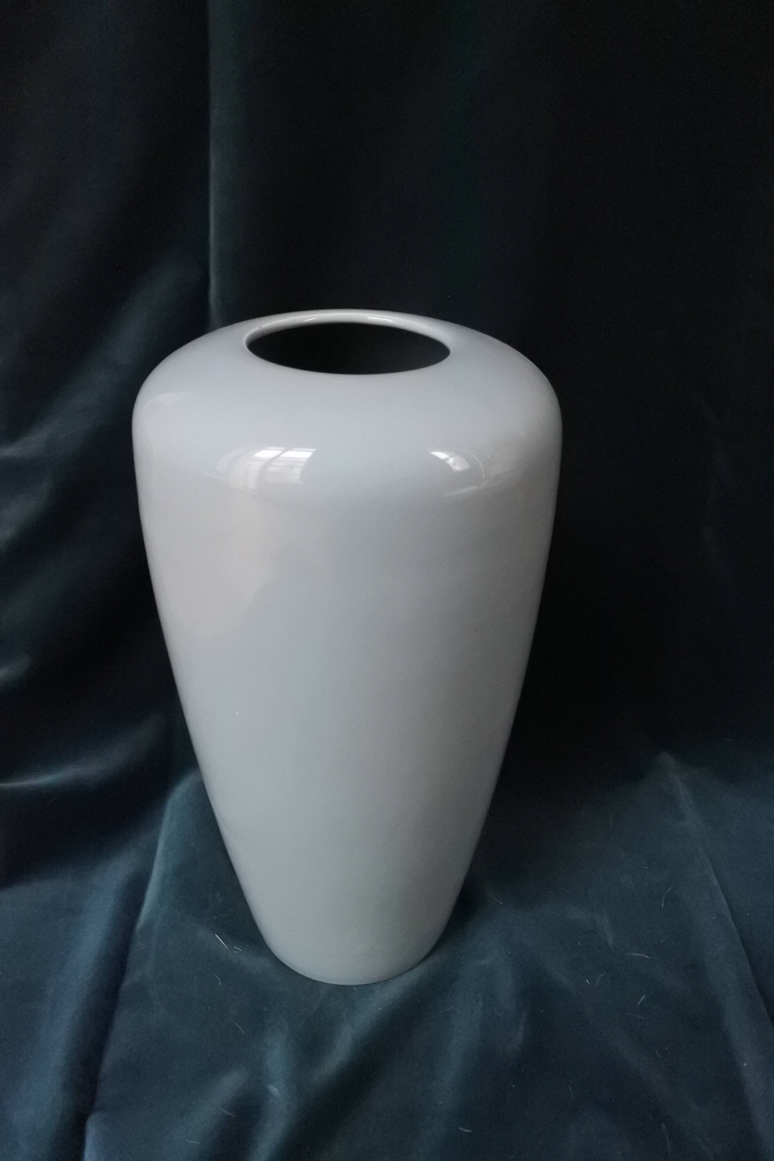 Ceramic vase