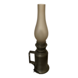 Lampe à pétrole électrifiée