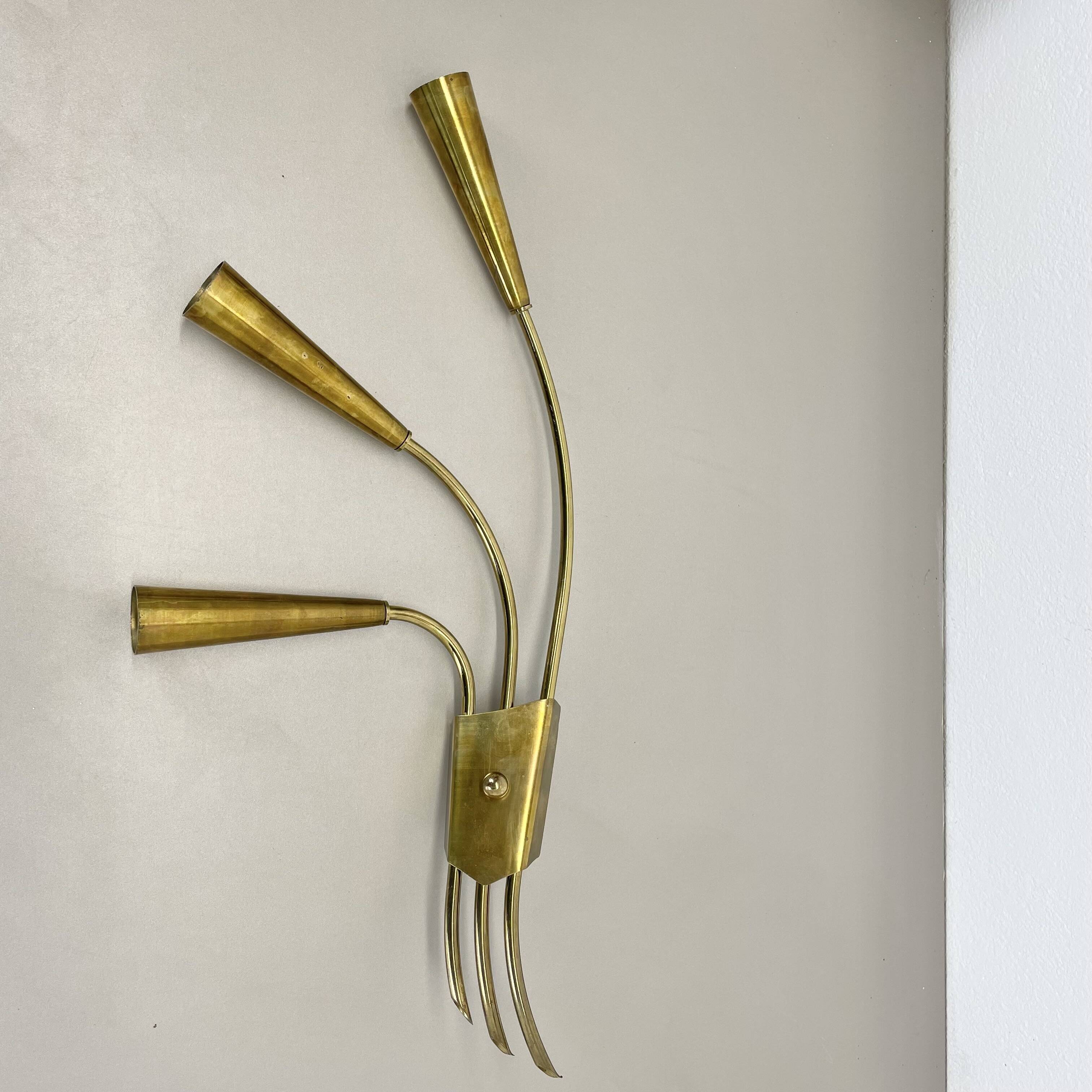 rare minimalist 53cm Brass Stilnovo Style Theatre Wall Light Sconce, Italy 1950s