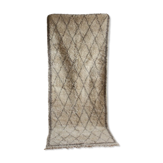 Blessed ouarain vintage woven hand to the Morocco Berber carpet 265x104cm