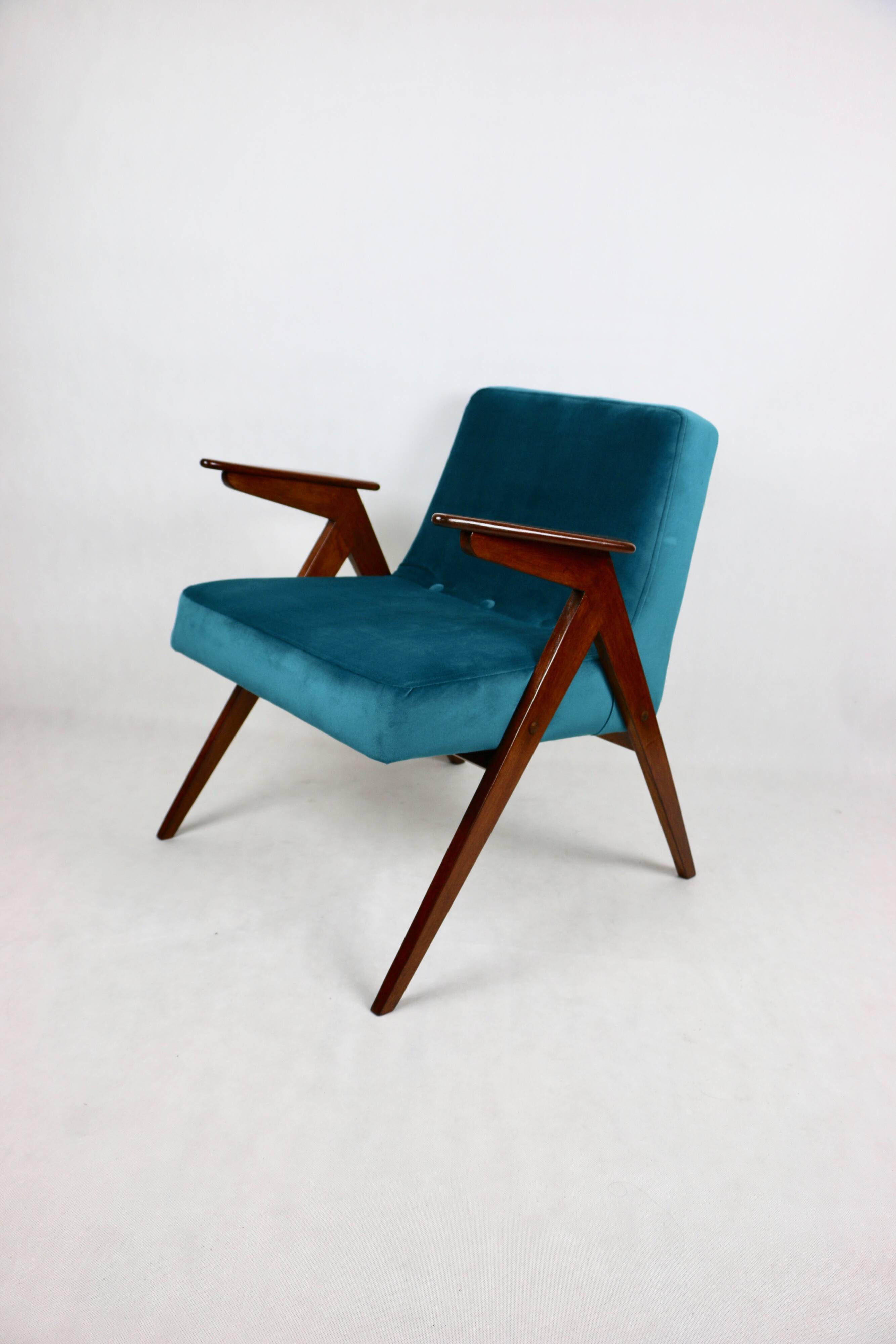 Fauteuil Bunny Vert Pétrole attribué à Józef Chierowski, 1970