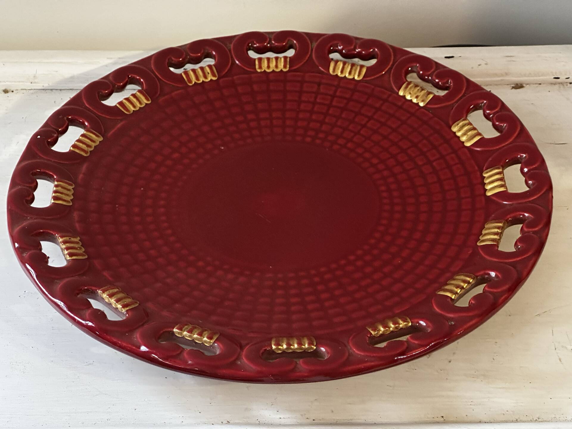 Plat ajouré Saint-Clément par Blanche Letalle mid-Century D 35 cm