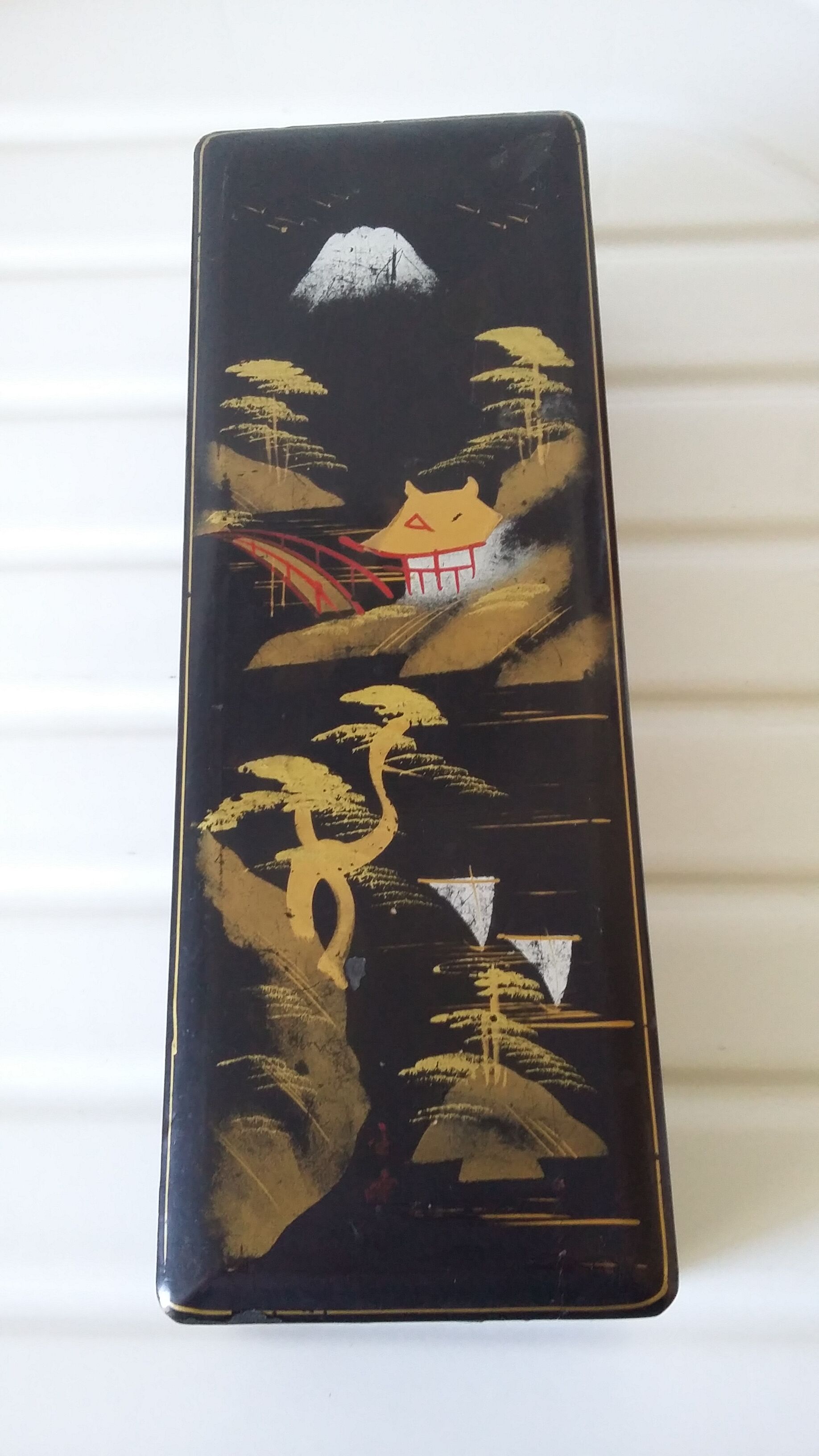 Ancient Japanese garden decoration box