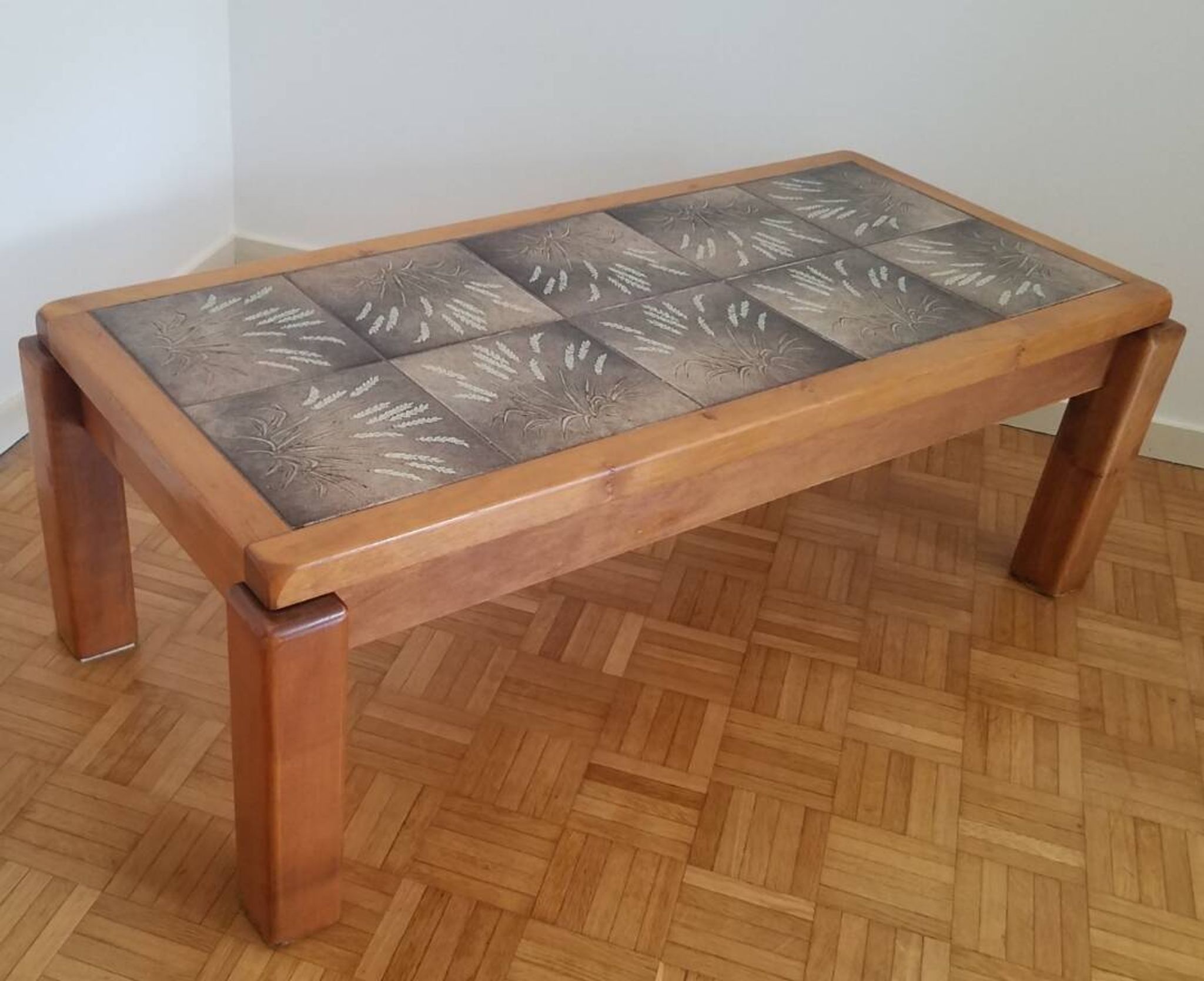 Table basse en céramique