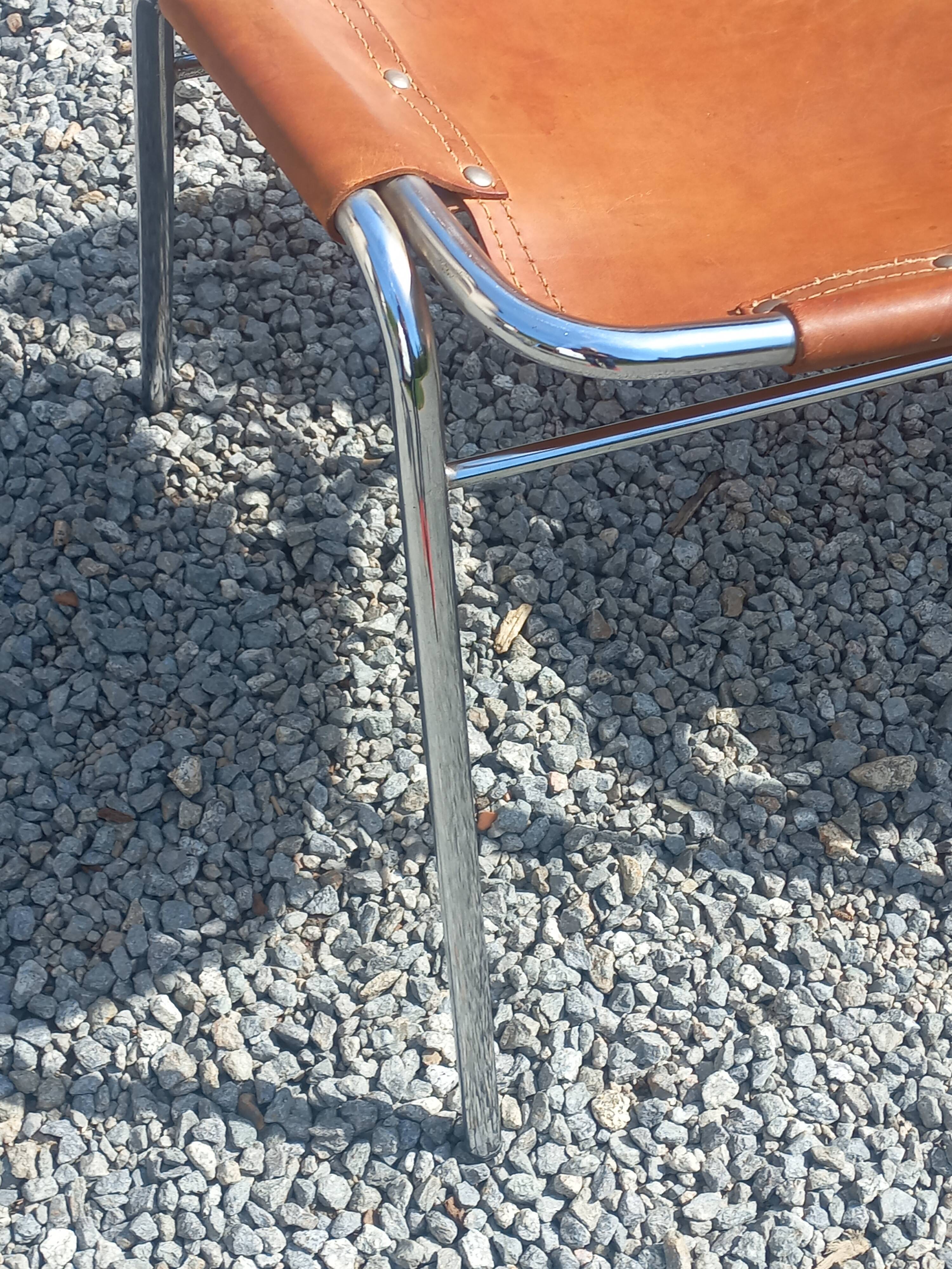 Paire de chaises design de Charlotte Perriand pour les Arcs