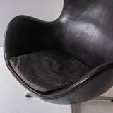 Early ‘Egg’ armchair designed by Arne Jacobsen for Fritz Hansen, Denmark 1958.