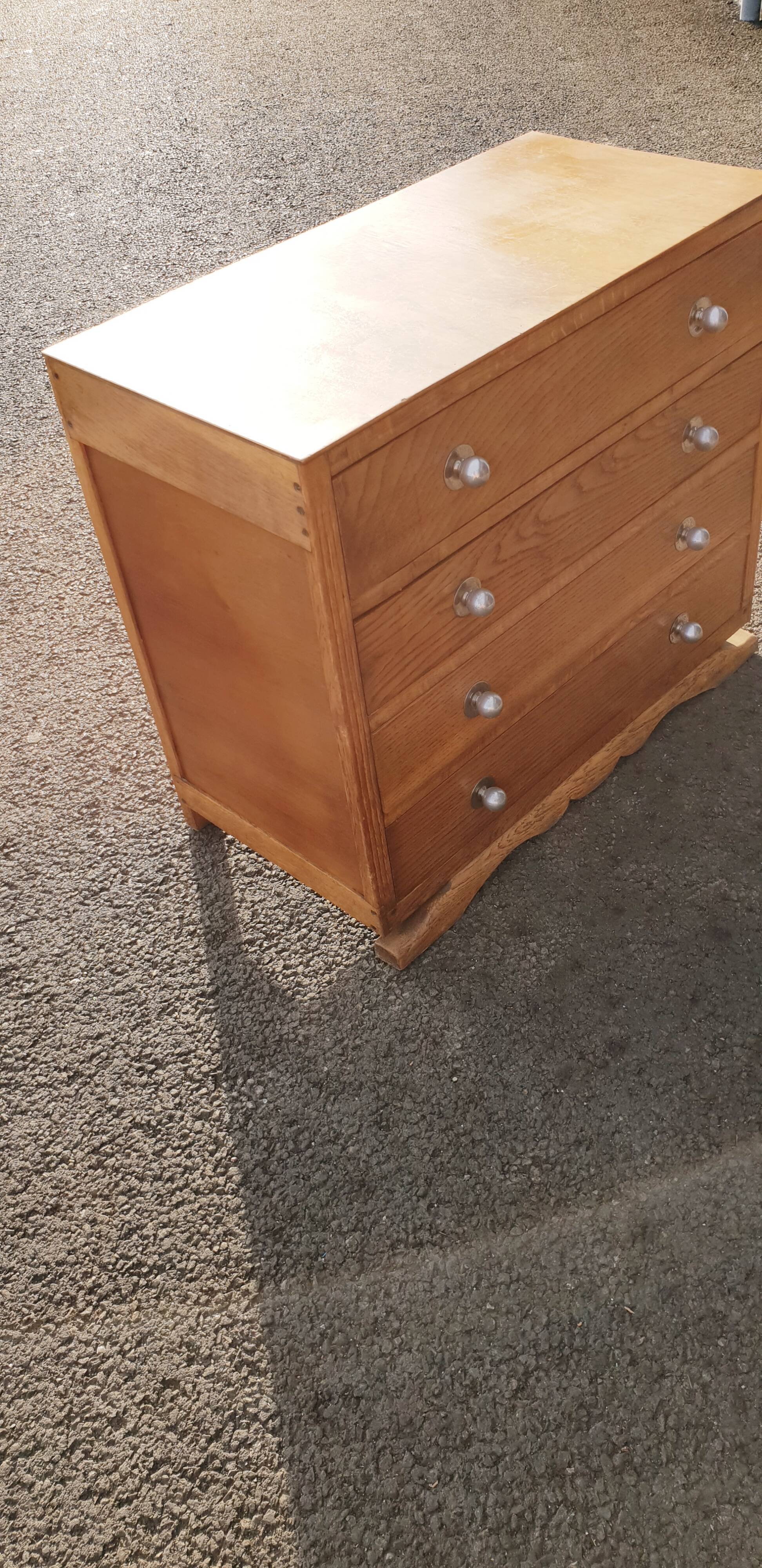 Vintage dresser