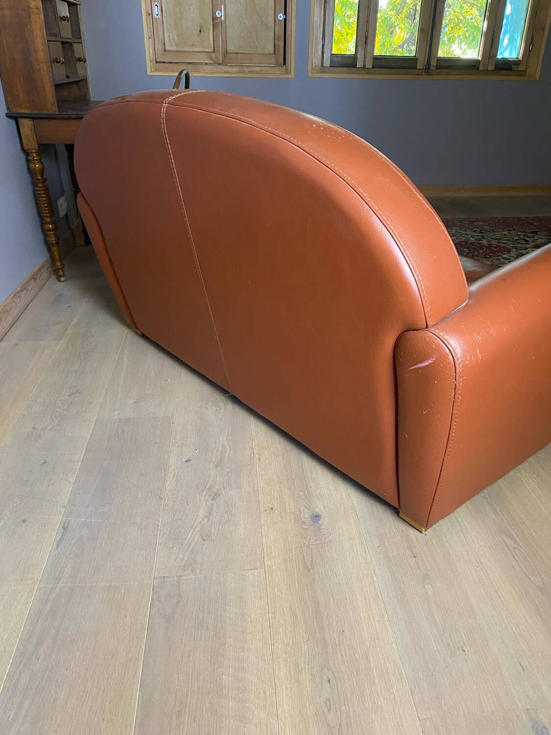 Duvivier club sofa