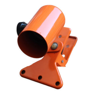 Seventies orange clip spot