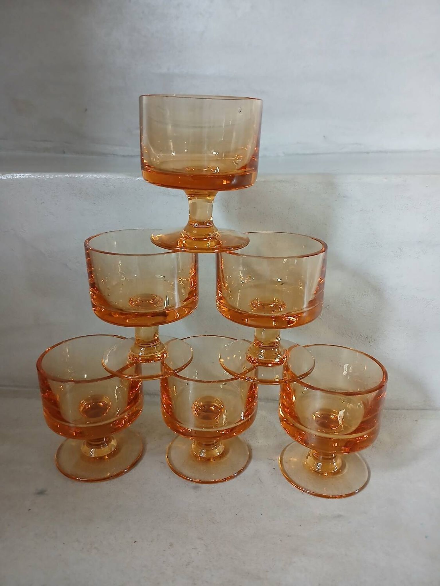 6 small vintage orange glasses