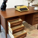 Bureau en teck autoportant, Danemark années 1960/1970, style vintage, design moderne du milieu du XXe siècle