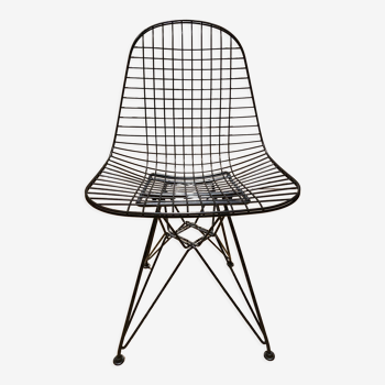 Wire chair by Charles & Ray Eames  for Vitra