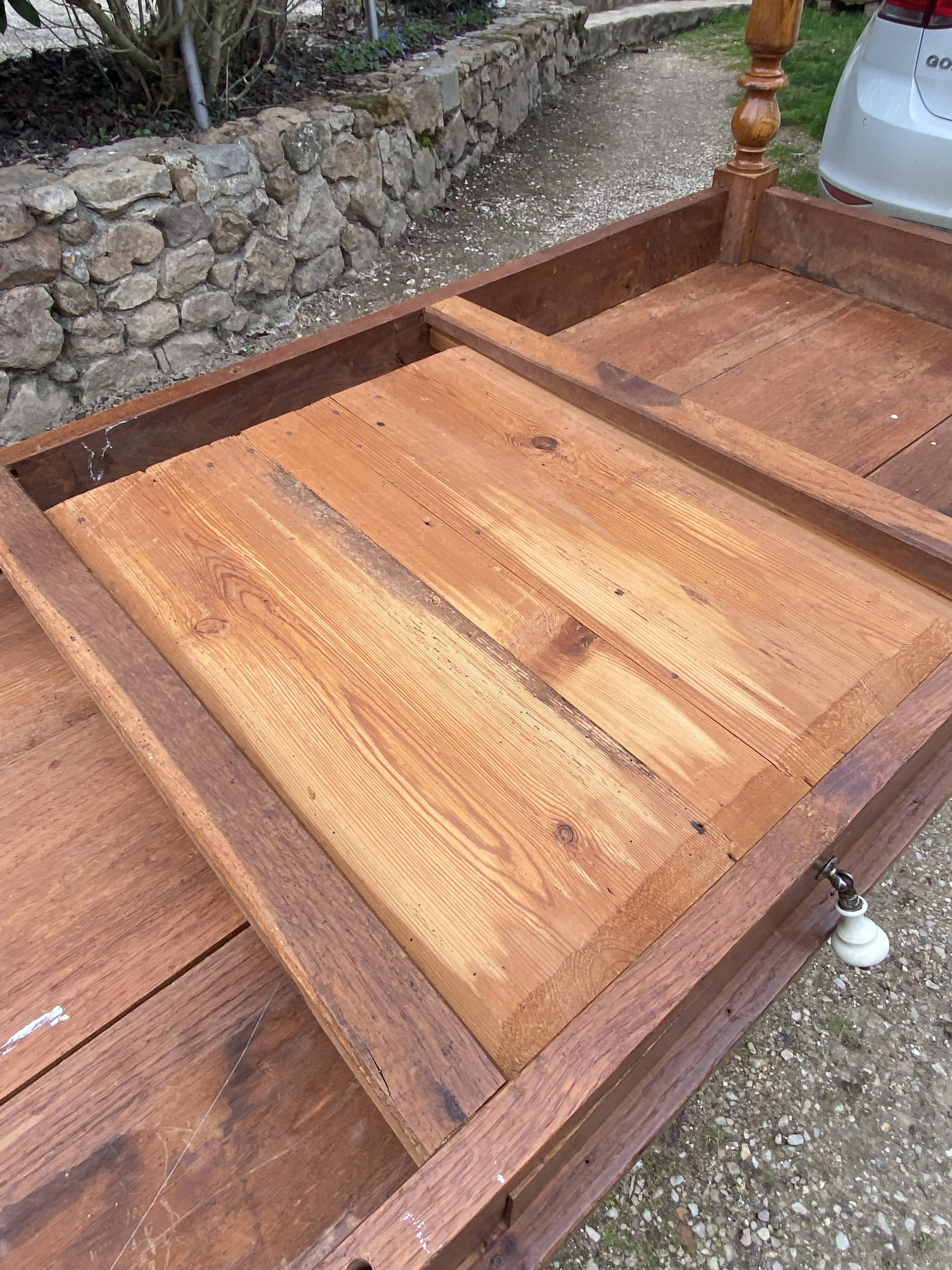 Farmhouse dining table for meals, made of solid oak, 1 drawer, 1950, 180x74cm.