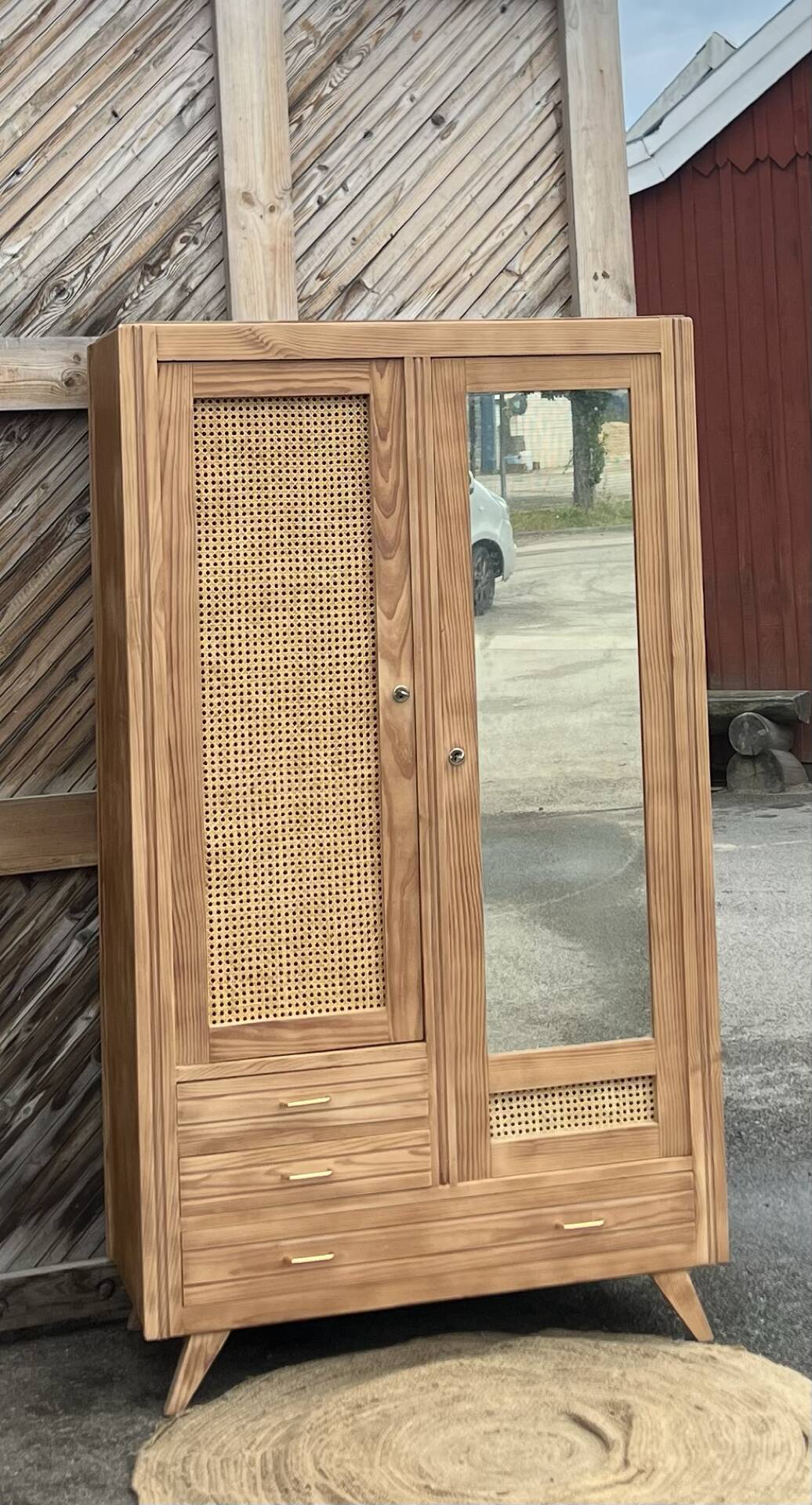Vintage antique wardrobe in raw wood and cane: hanging space + shelves