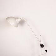 Lampe de bureau inclinable en métal blanc 1960.