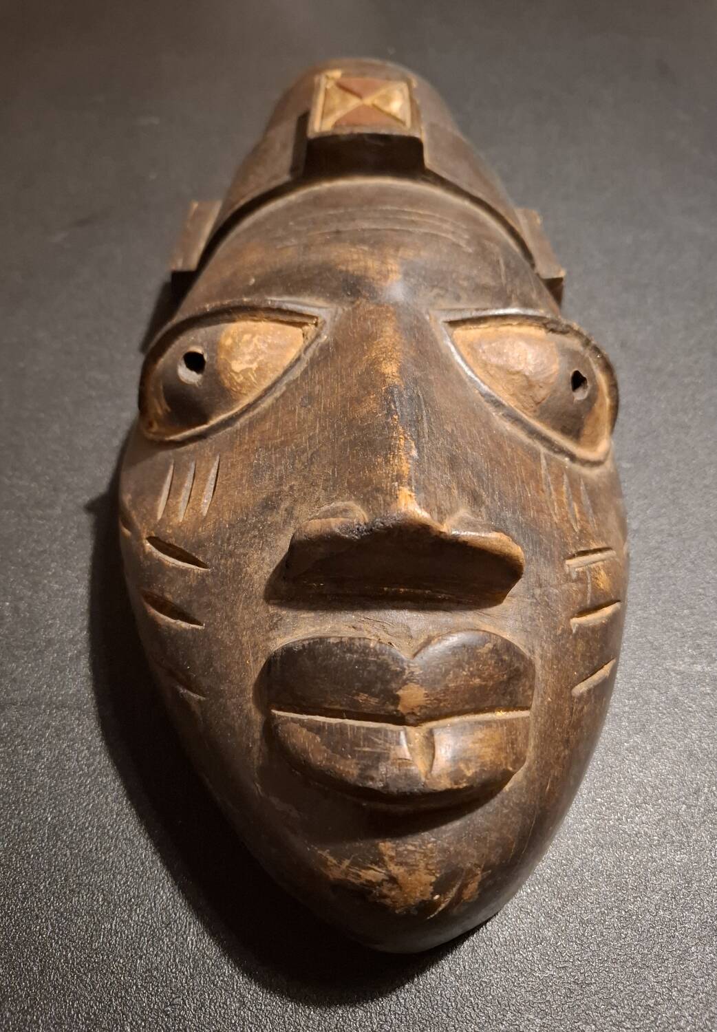 Ancien masque tribal Luba RDC