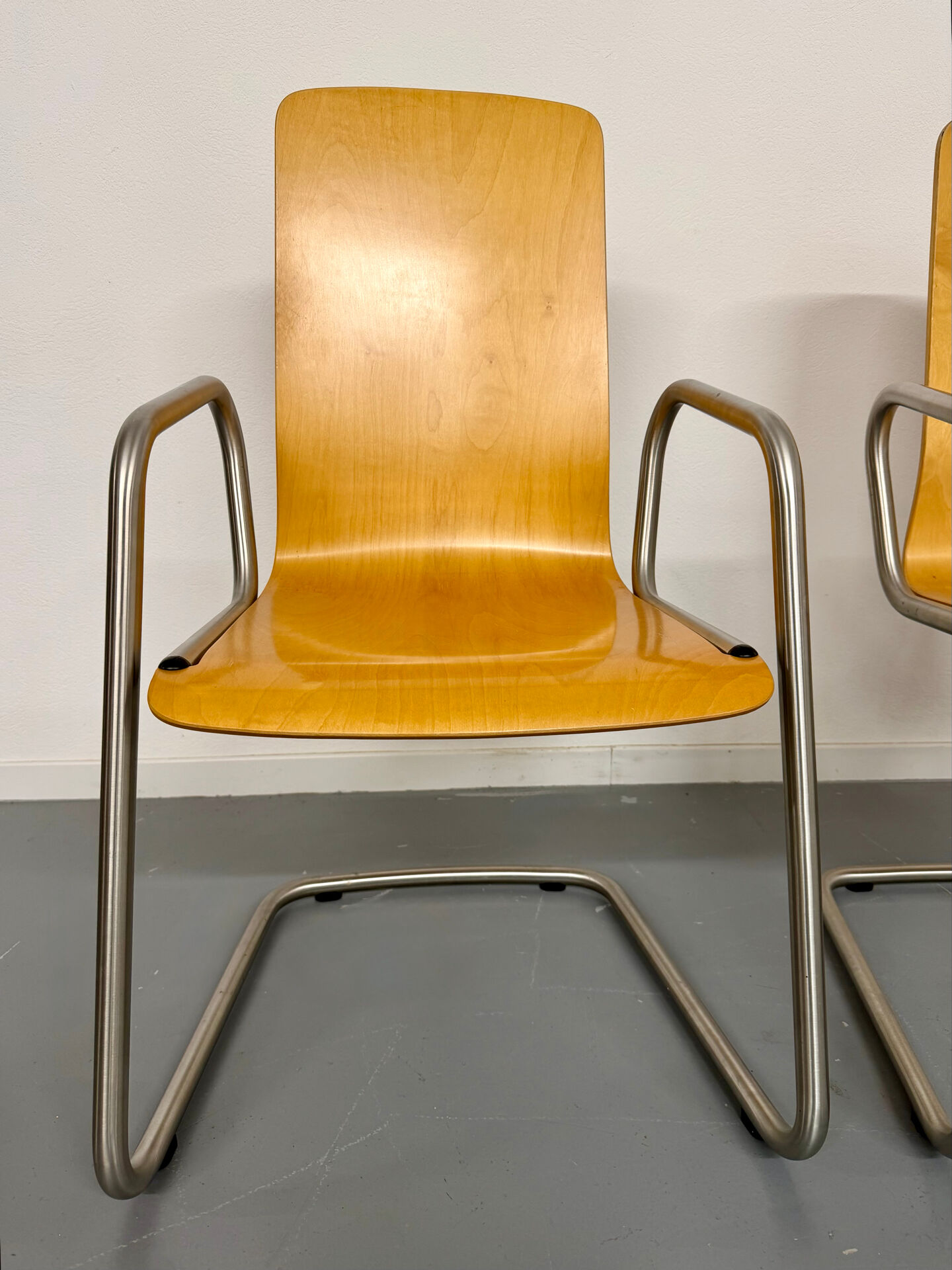 Set of 6 cantilever chairs from the Zumsteg Collection, moulded wood, 1980s.