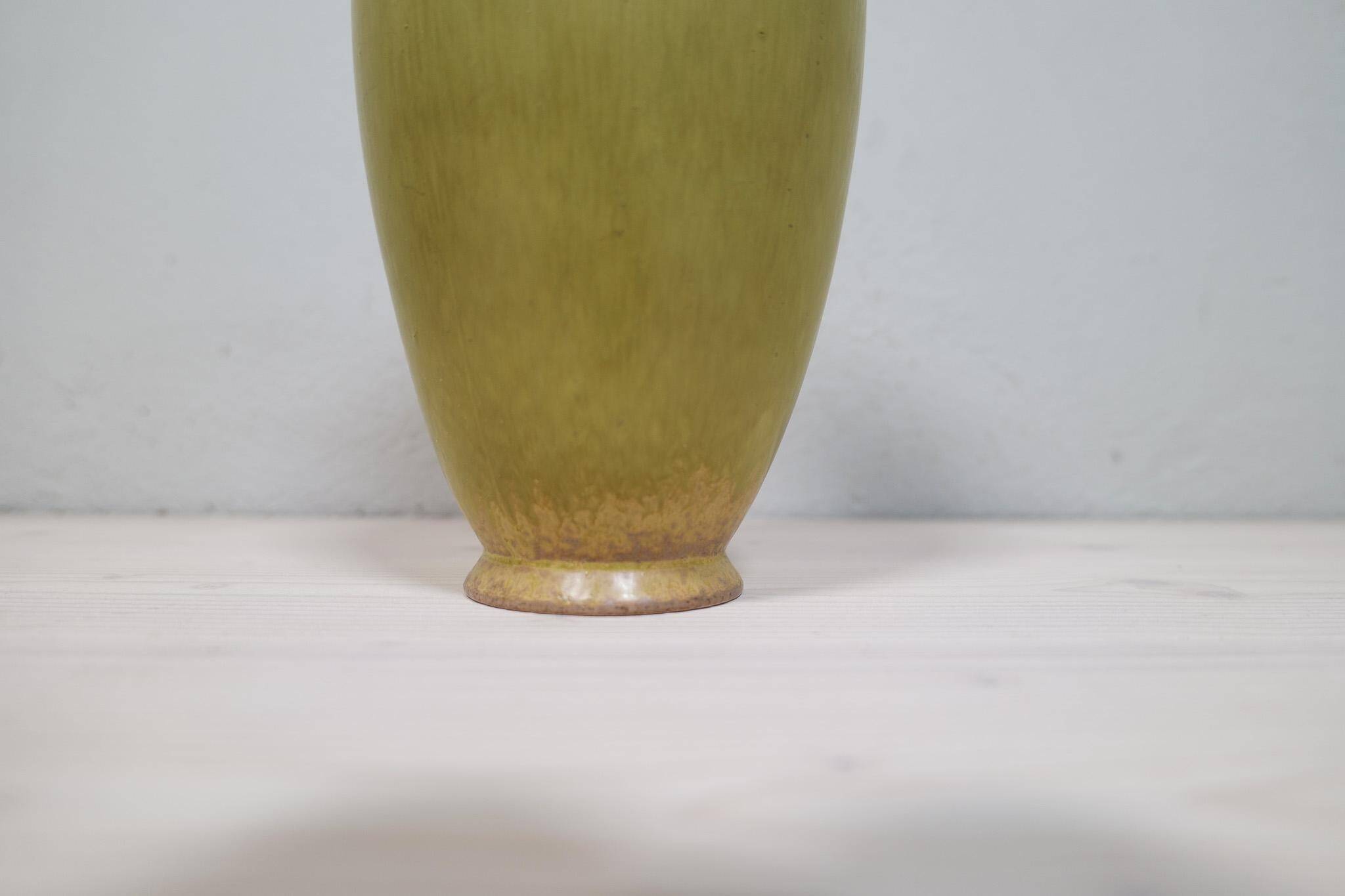 Modern mid-century vase by Rörstrand, designed by Gunnar Nylund, Sweden, 1950s.