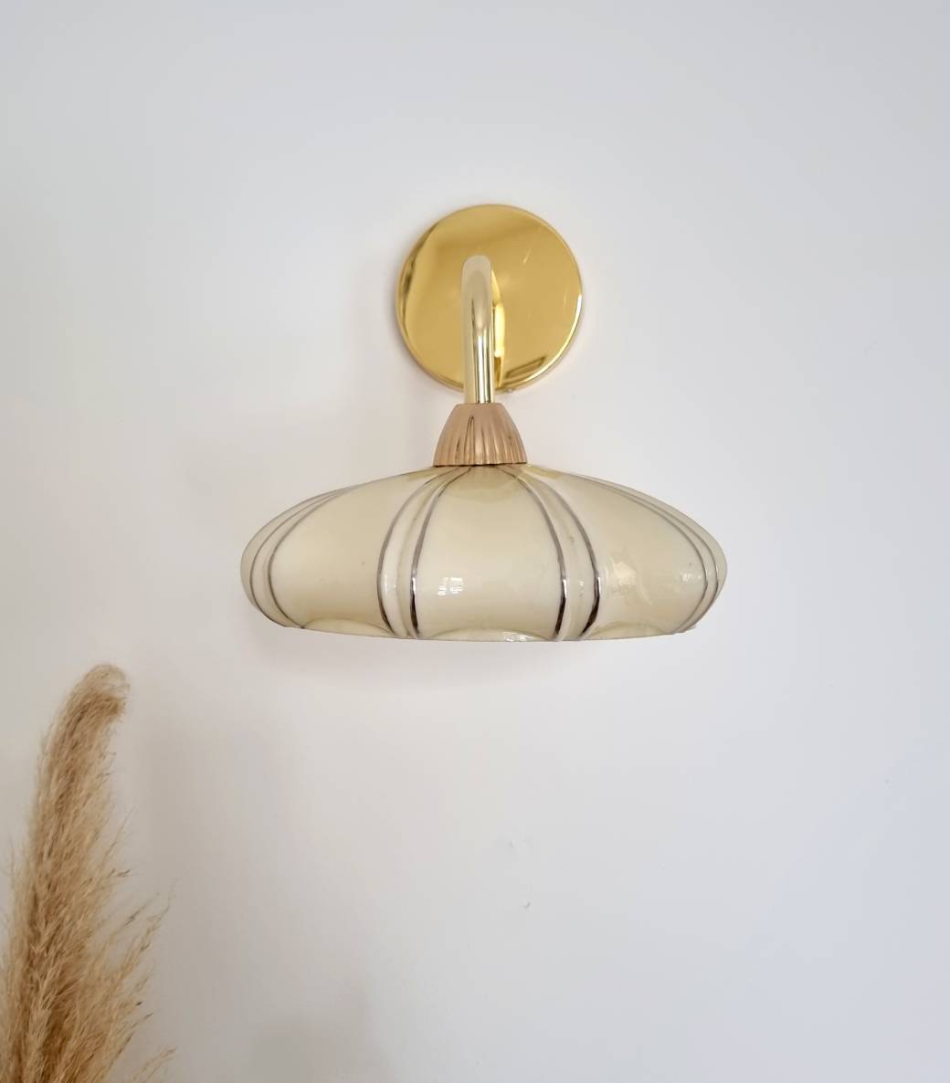 Sarong wall lamp