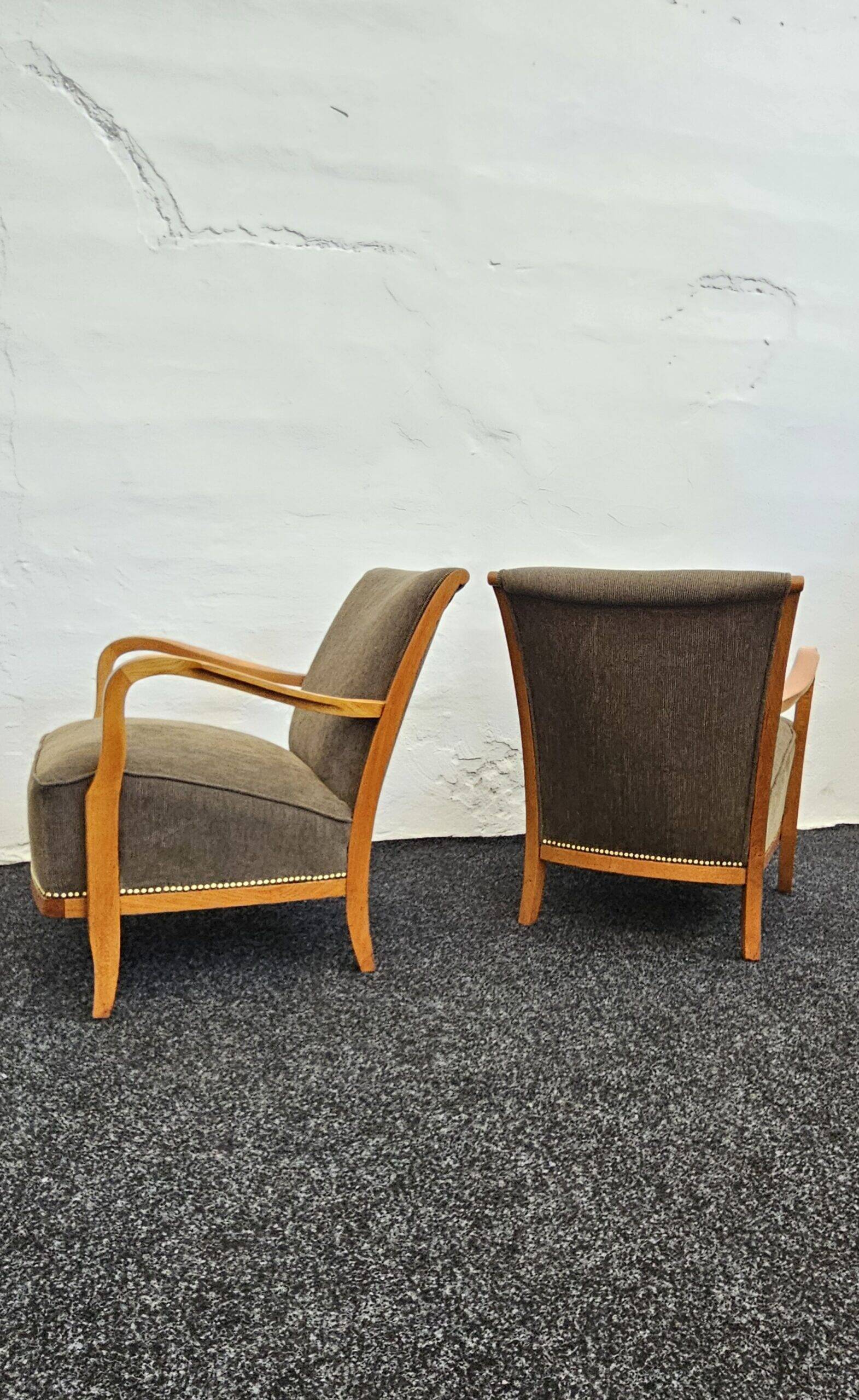 Chaises en bois d'orme art déco du milieu du siècle avec tapisserie fendi, 1940