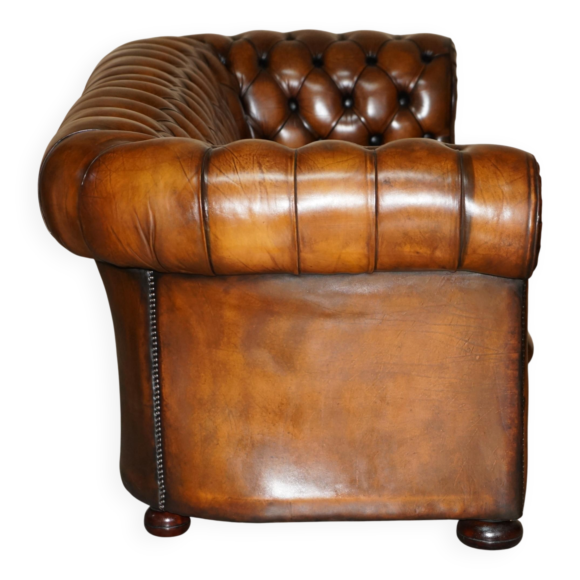 Chesterfield leather sofa, Art Deco style, fully restored.