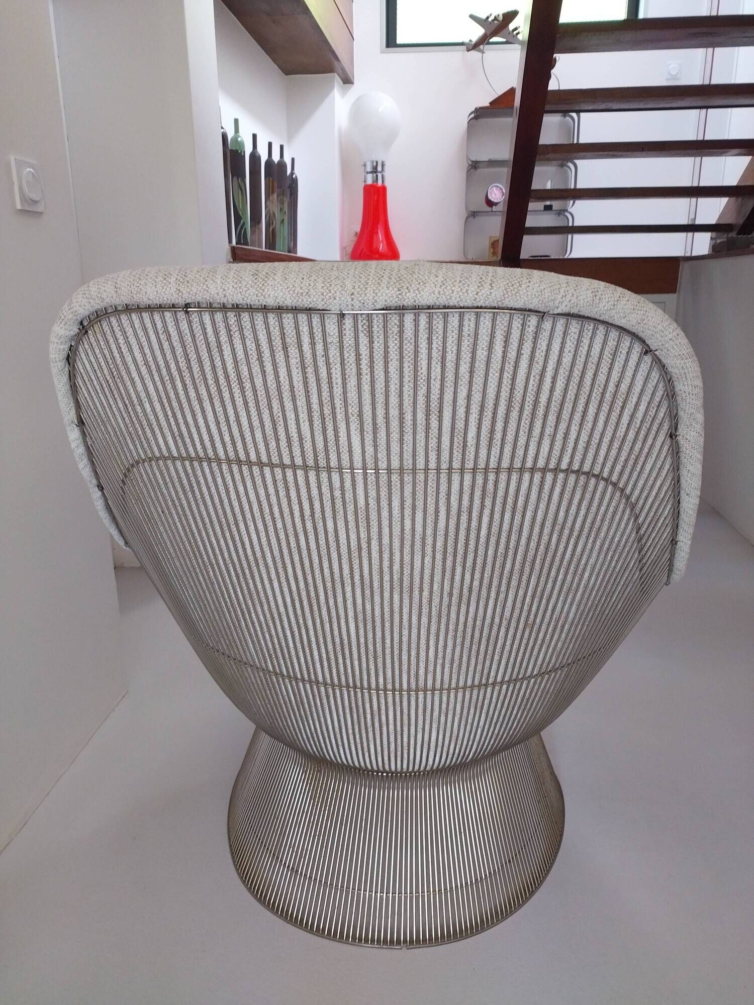 Warren Platner armchair published by Knoll