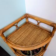 Vintage rattan corner shelf – Natural elegance and airy lines