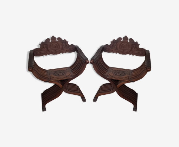 Paire de fauteuils curule ou dagobert