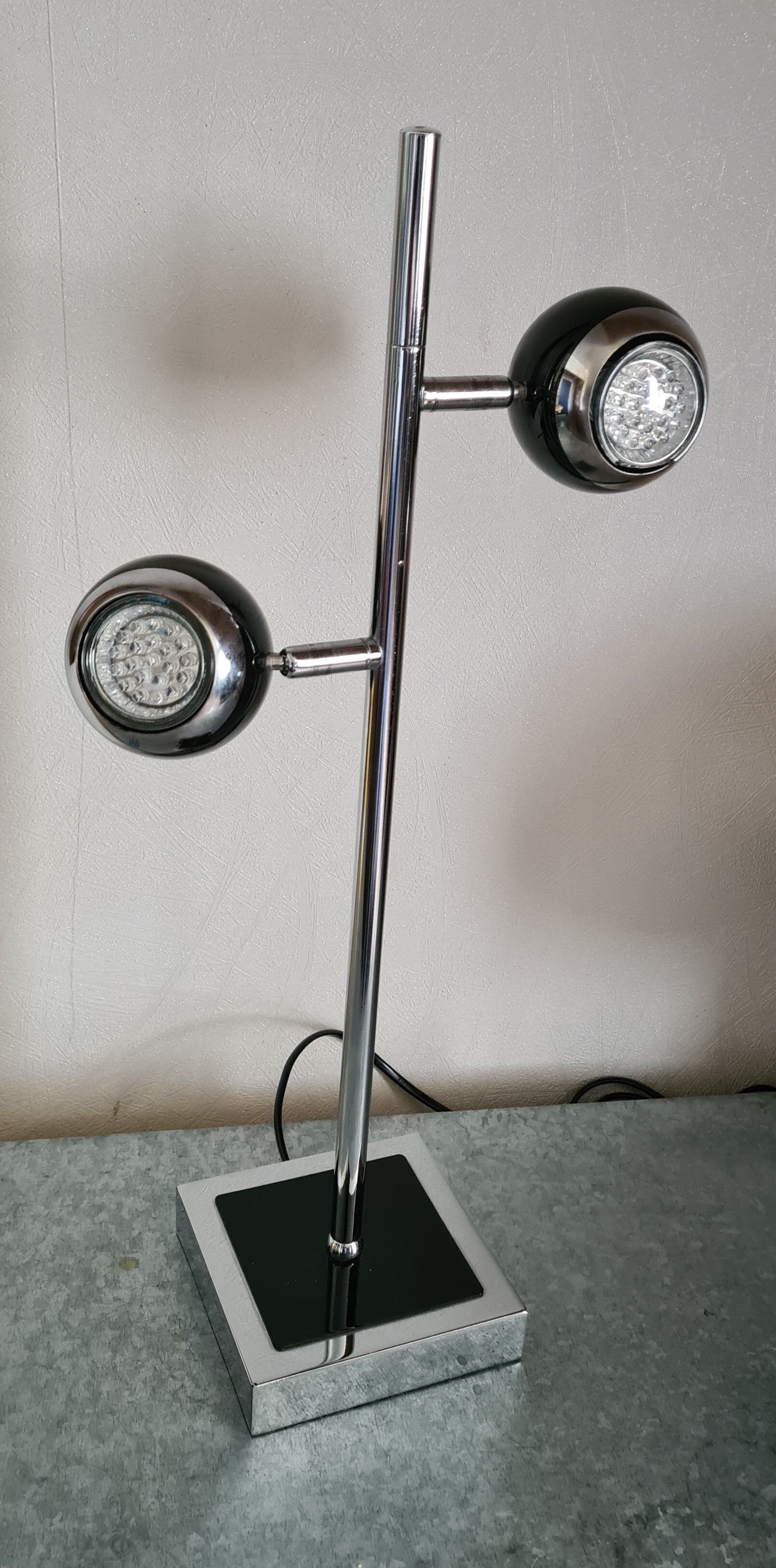 Lampe vintage eyeball Seylumière Hary